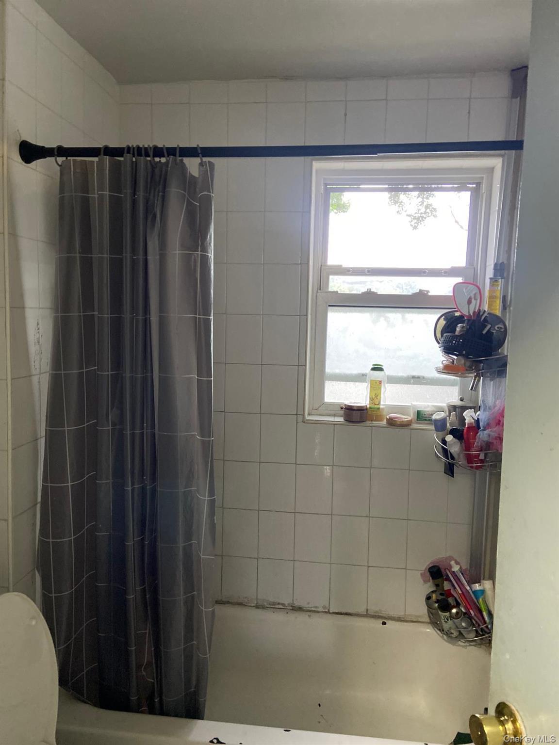 19217 Williamson Avenue, Saint Albans, NY 11412