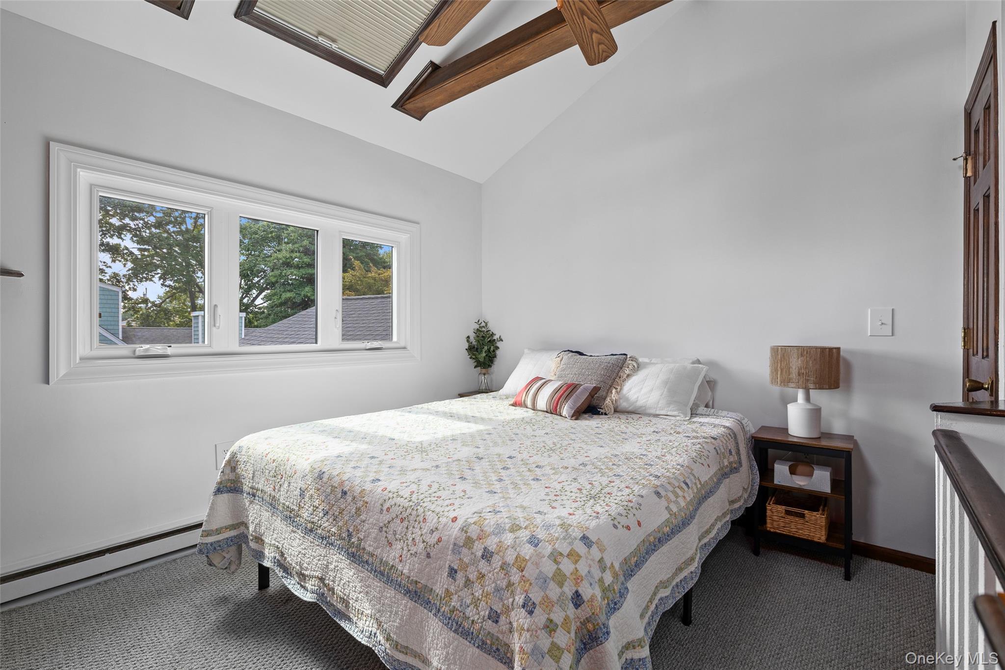 661 Bay 6th Street, West Islip, NY 11795