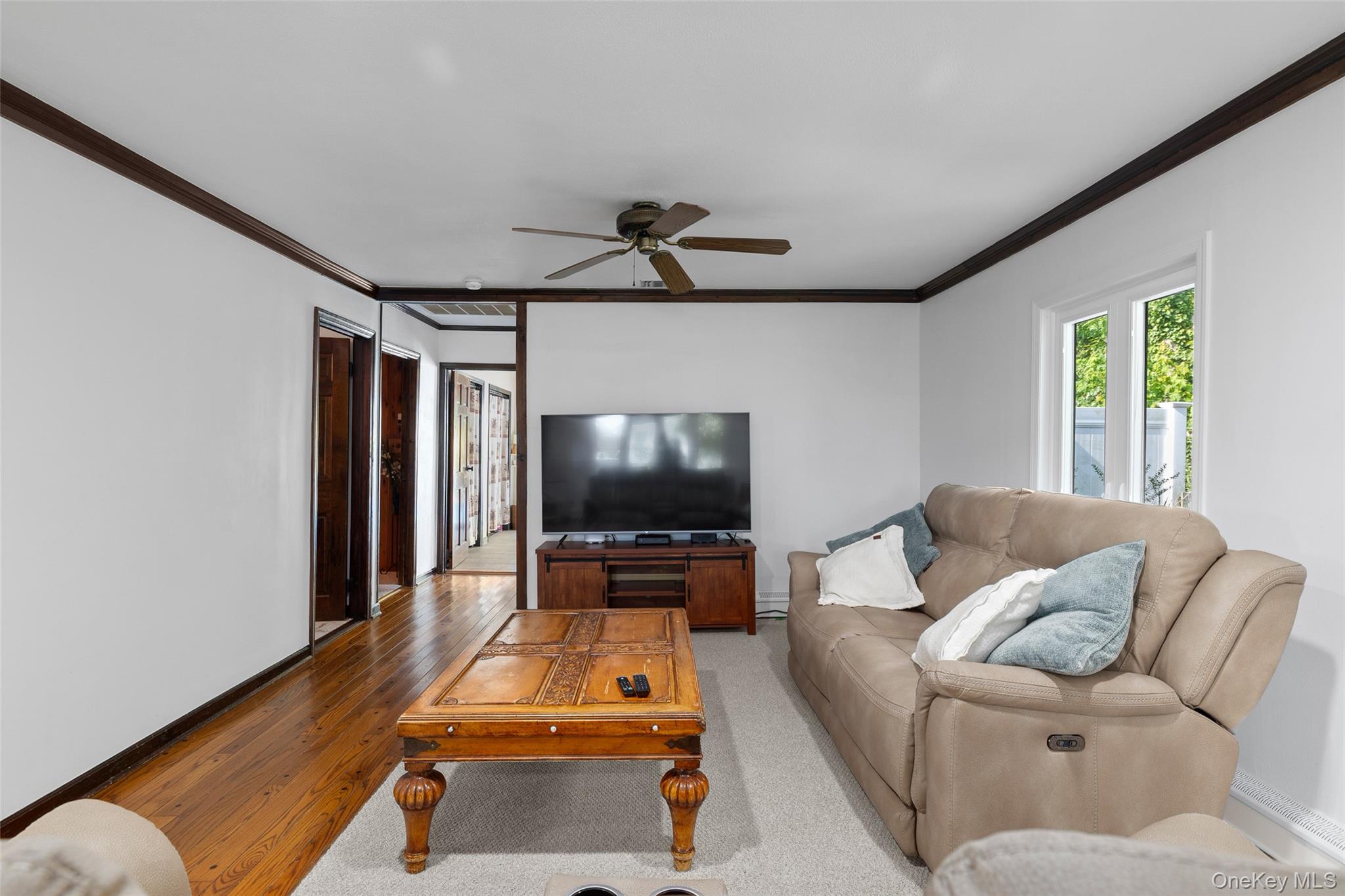 661 Bay 6th Street, West Islip, NY 11795