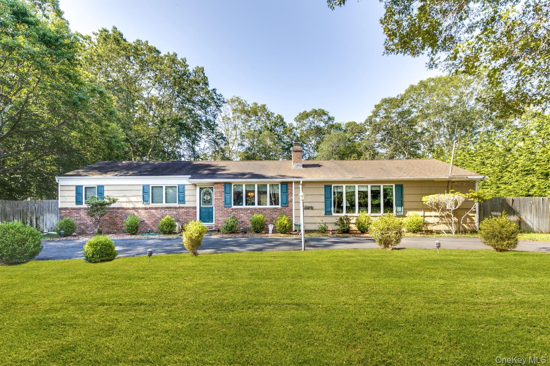 116 Underwood Drive, East Hampton, NY 11937