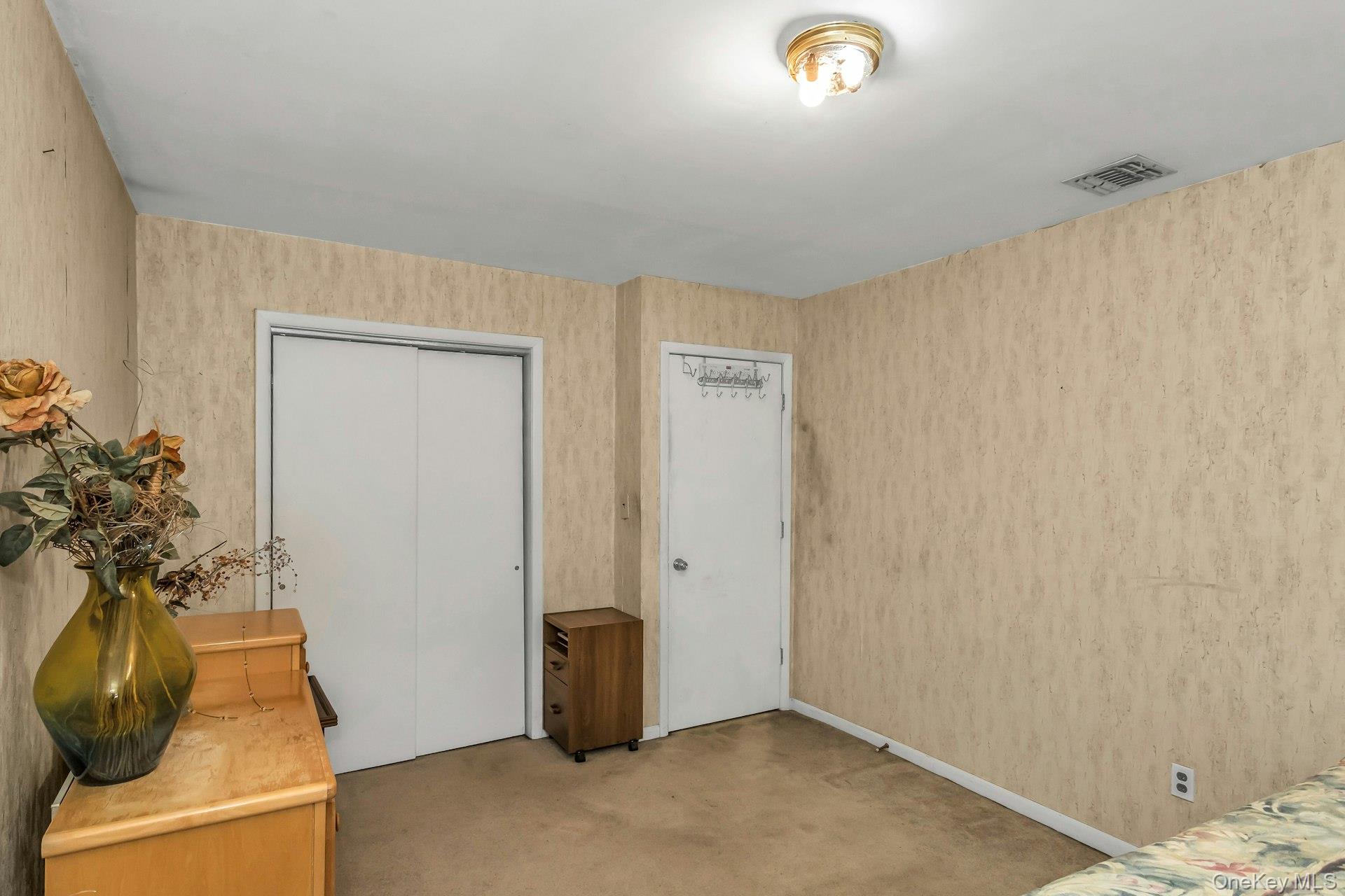 58 Pasadena Drive, Plainview, NY 11803