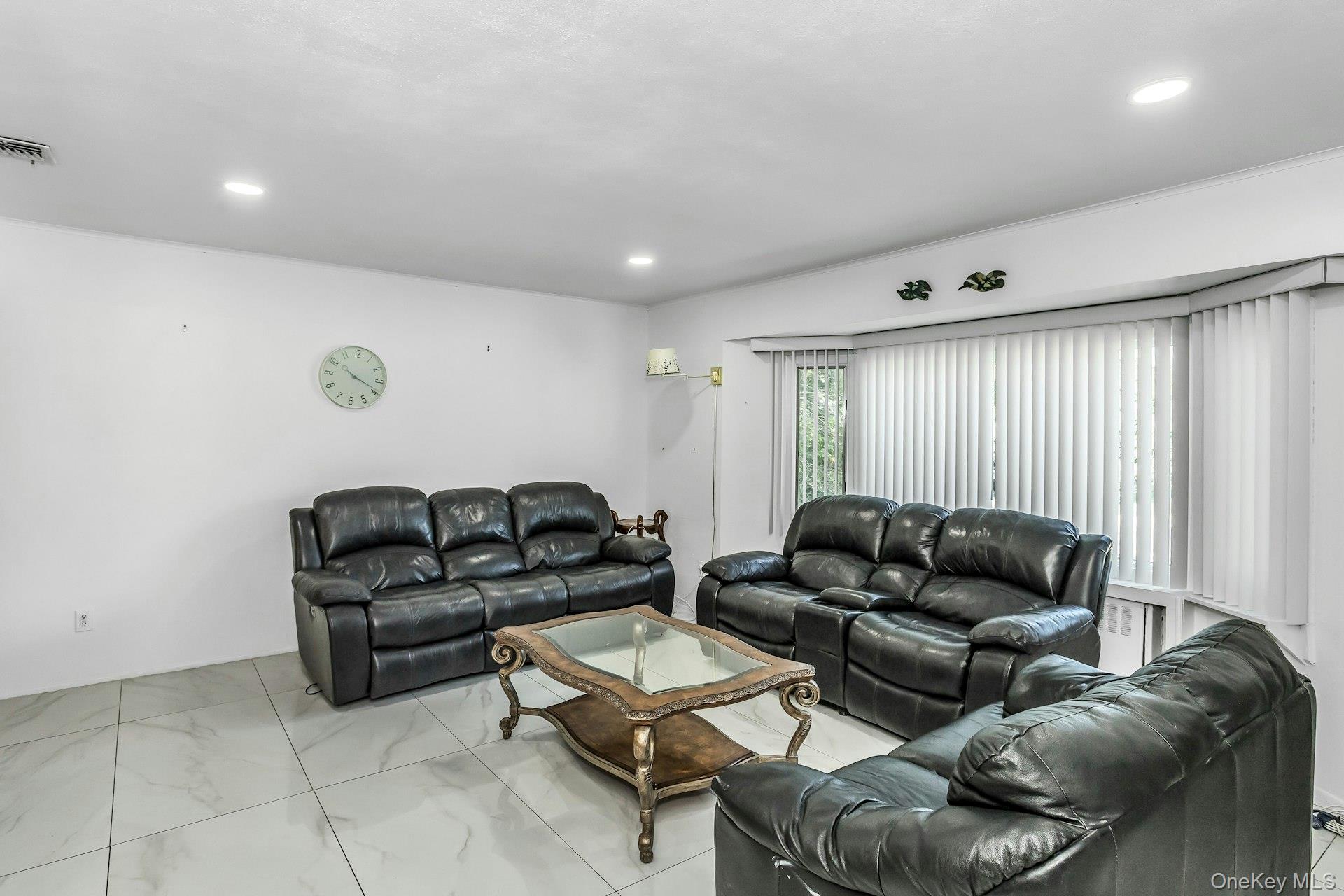 58 Pasadena Drive, Plainview, NY 11803