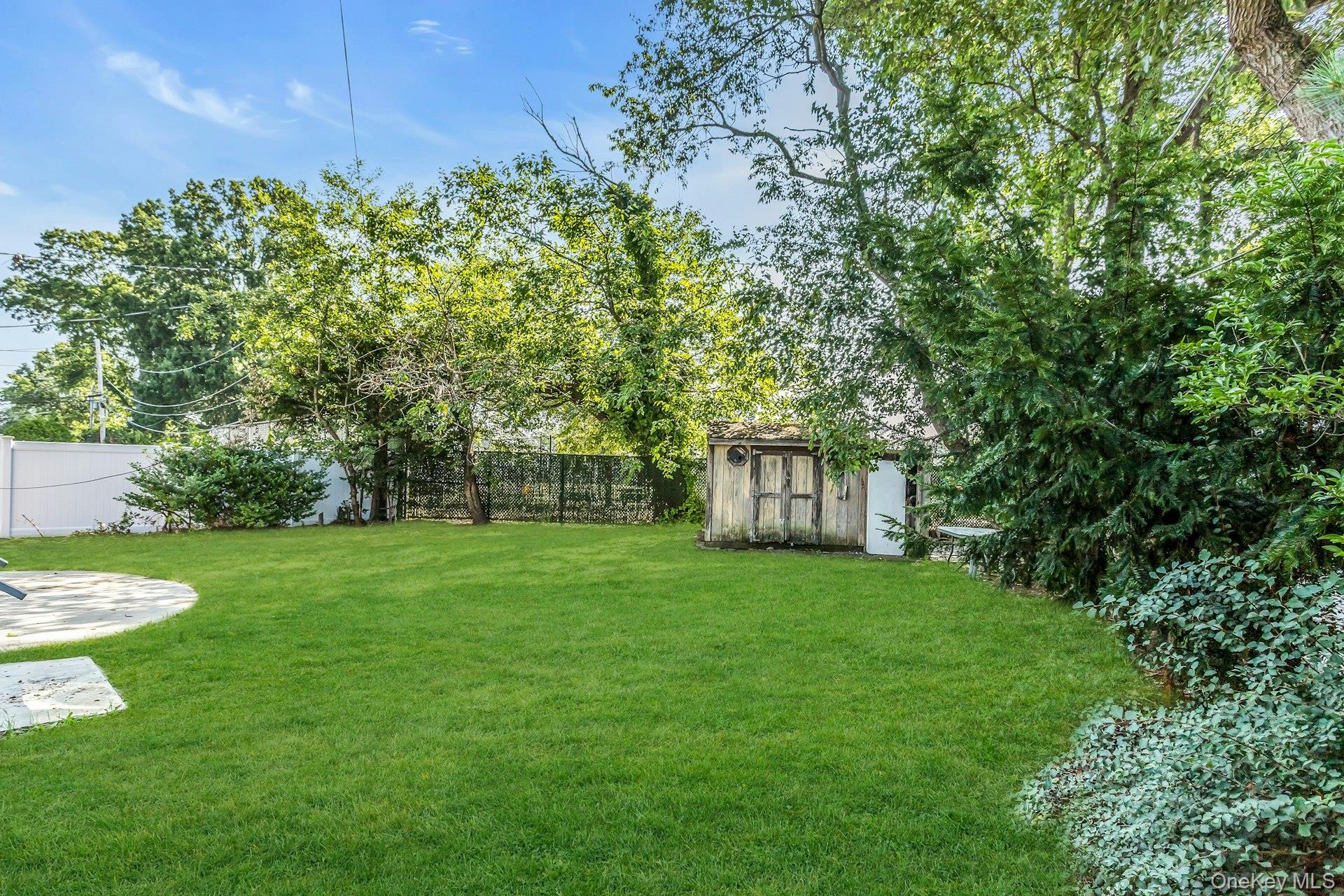 58 Pasadena Drive, Plainview, NY 11803