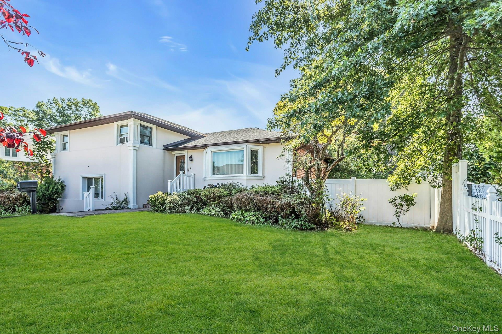 58 Pasadena Drive, Plainview, NY 11803