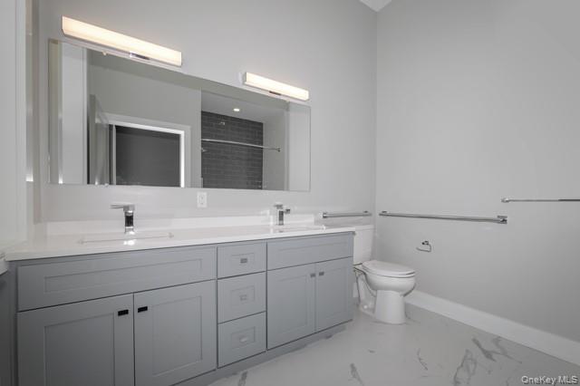 75 Circle Drive # 86-101, Central Islip, NY 11722