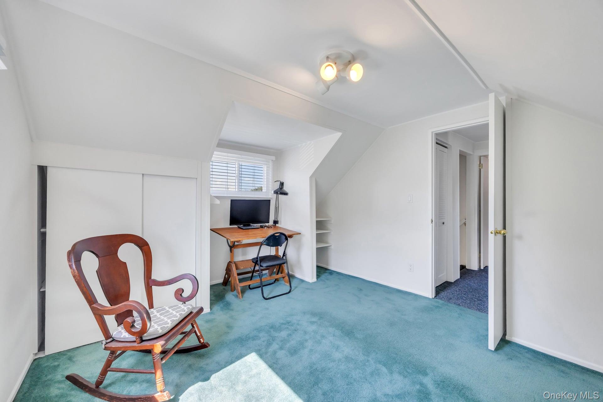 23 Peachtree Lane, Hicksville, NY 11801