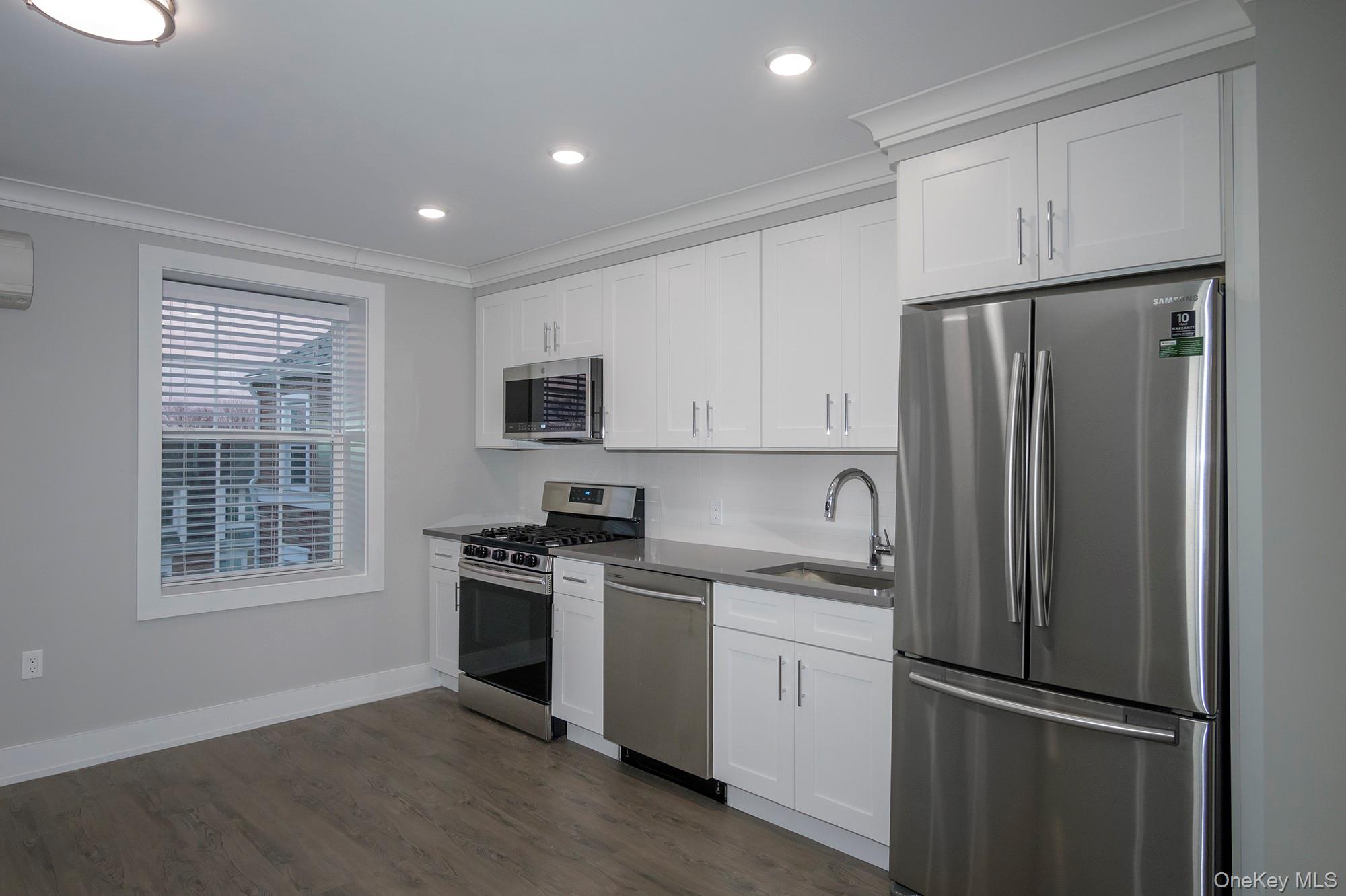 75 Circle Drive # 93-103, Central Islip, NY 11722