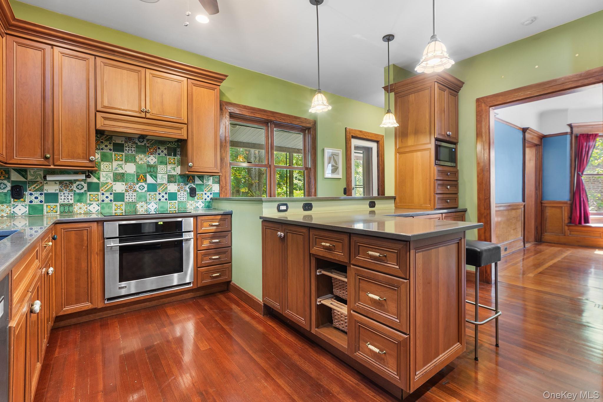 230 Van Cortlandt Park Avenue, Yonkers, NY 10705