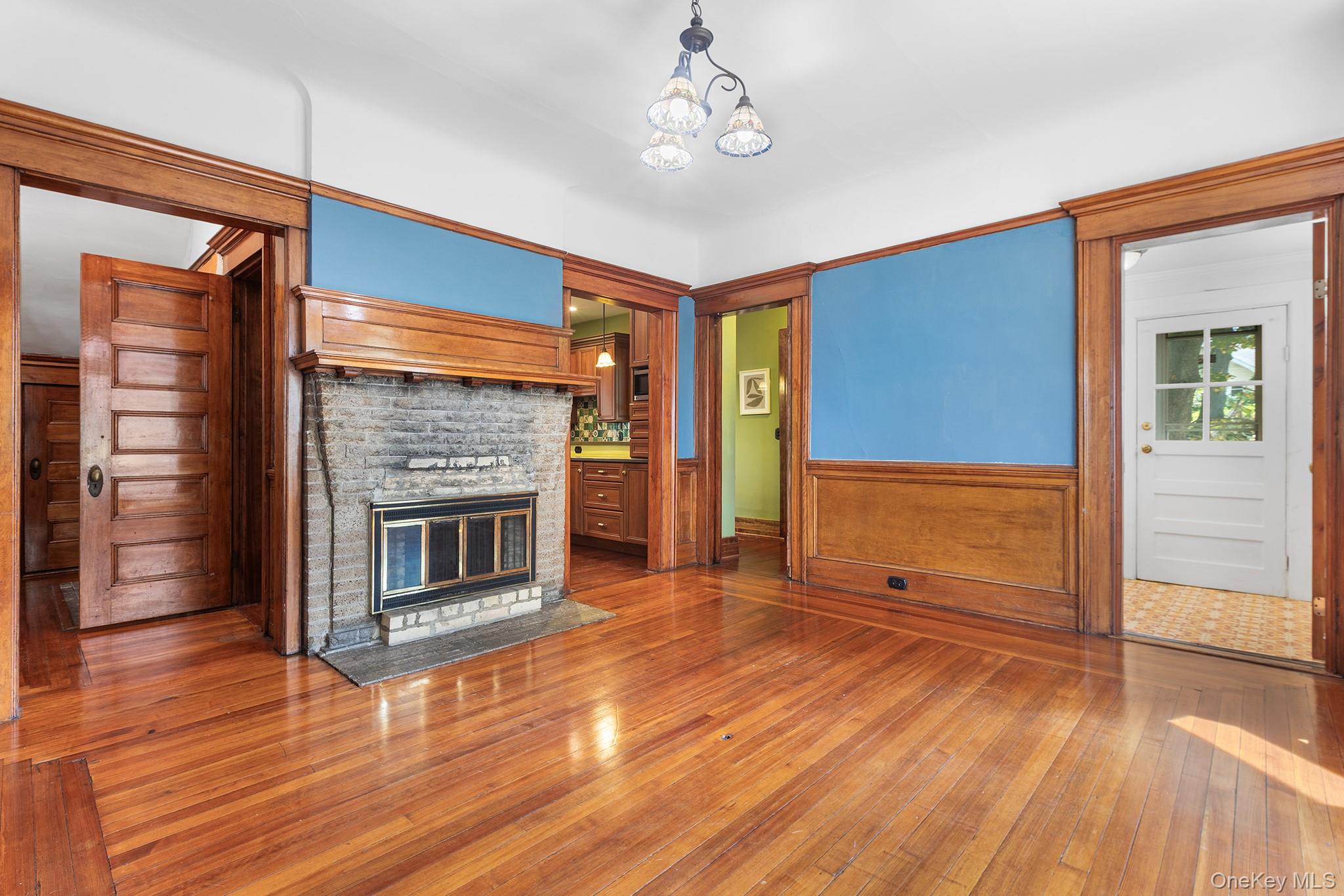 230 Van Cortlandt Park Avenue, Yonkers, NY 10705