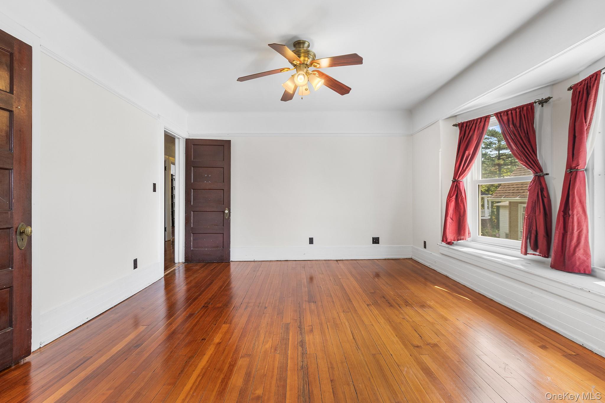 230 Van Cortlandt Park Avenue, Yonkers, NY 10705