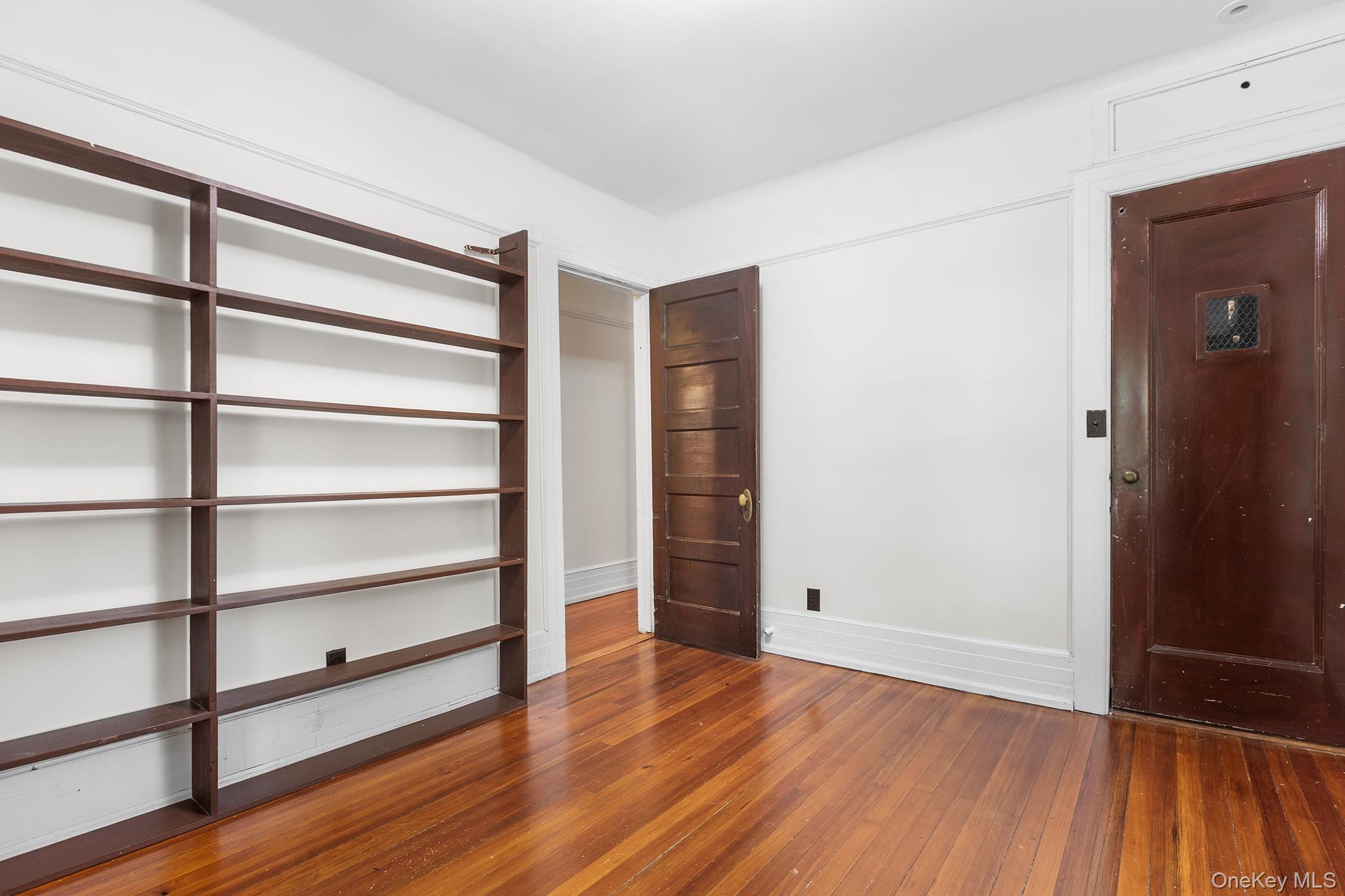 230 Van Cortlandt Park Avenue, Yonkers, NY 10705