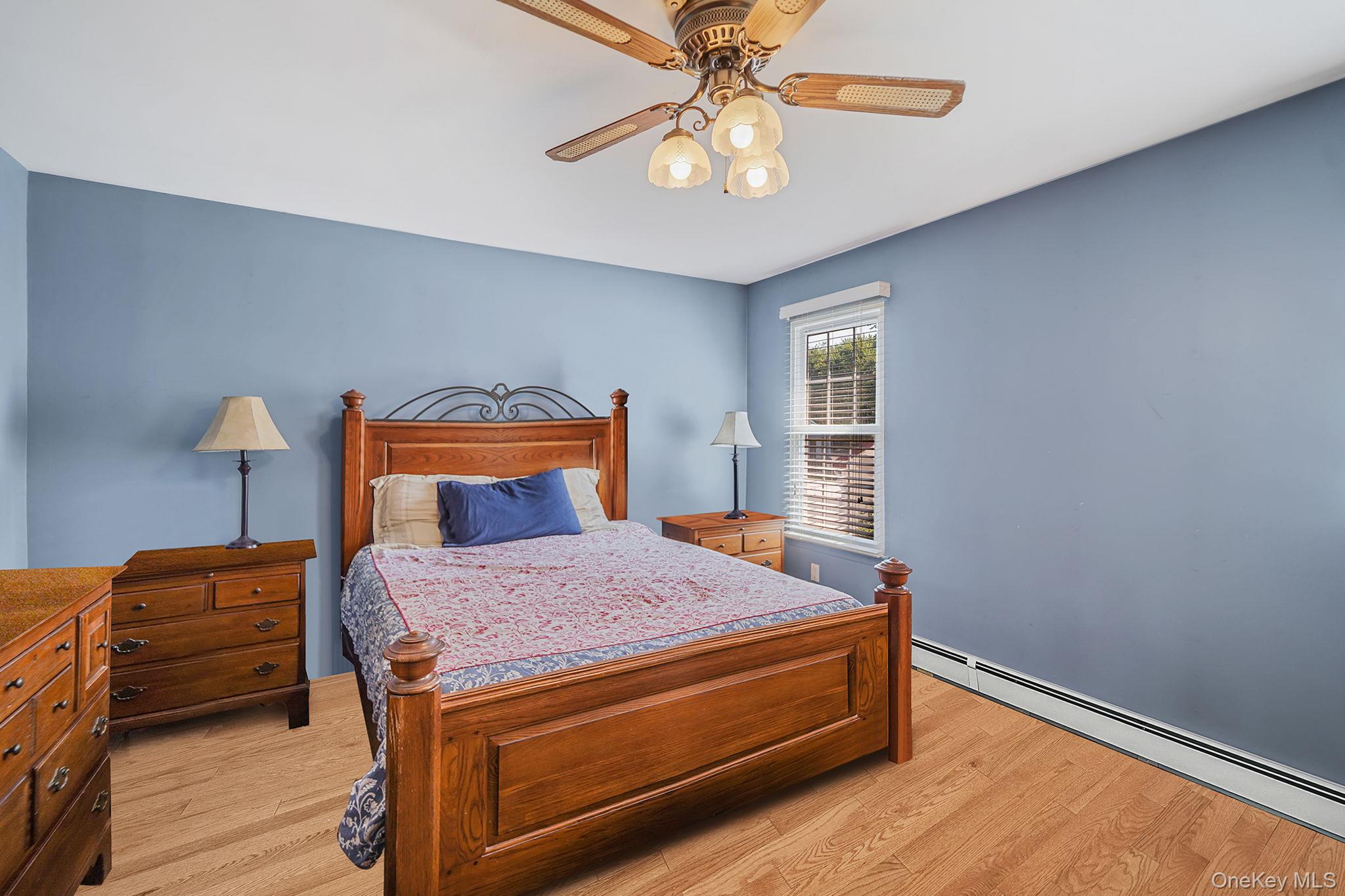 4 Georgian Court, Coram, NY 11727