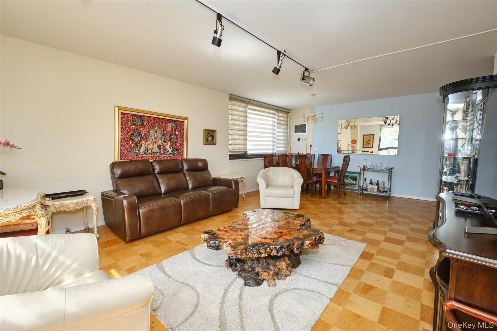 27110 Grand Central Parkway # 1V, Floral Park, NY 11005