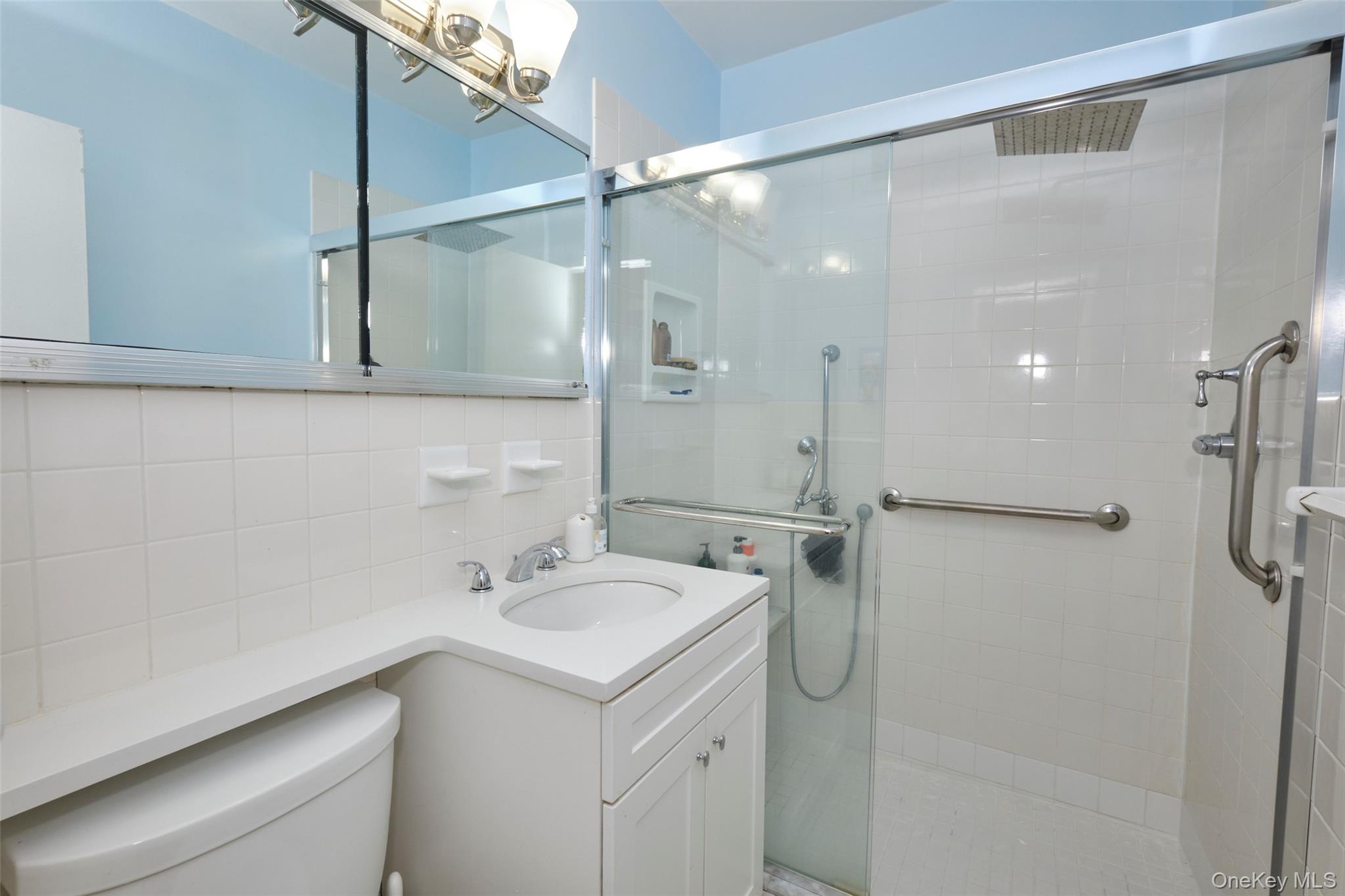 27110 Grand Central Parkway # 1V, Floral Park, NY 11005