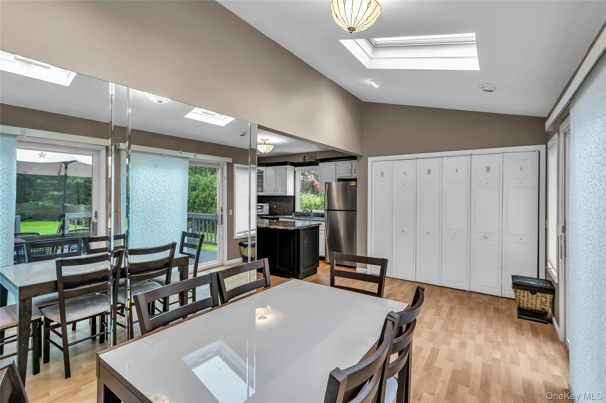 9 Maplelawn Drive, Commack, NY 11725