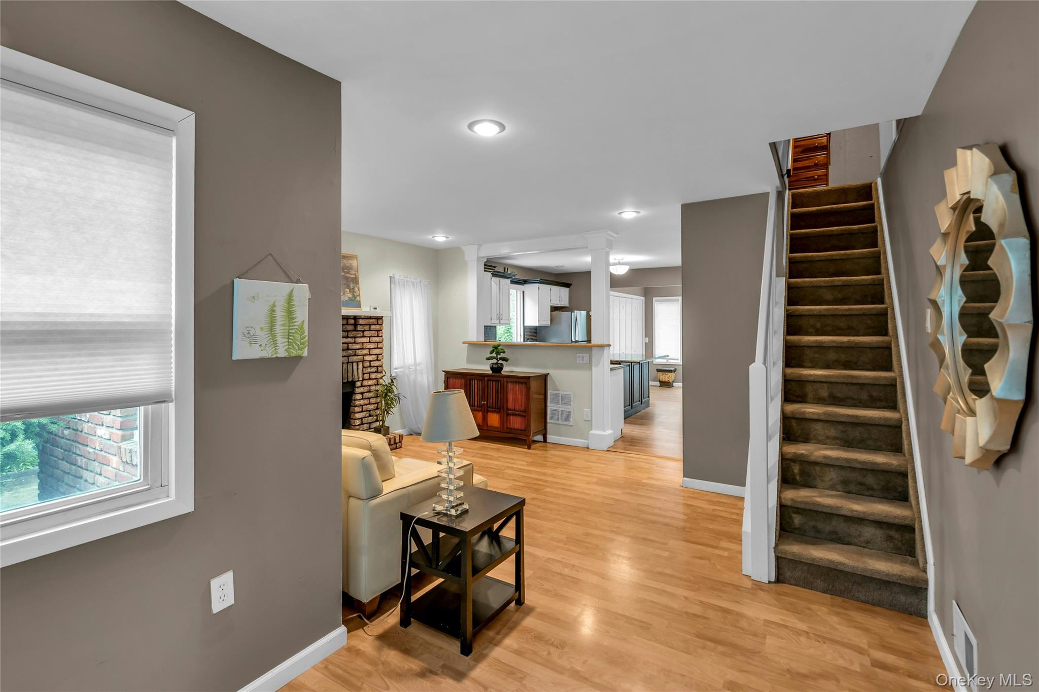 9 Maplelawn Drive, Commack, NY 11725