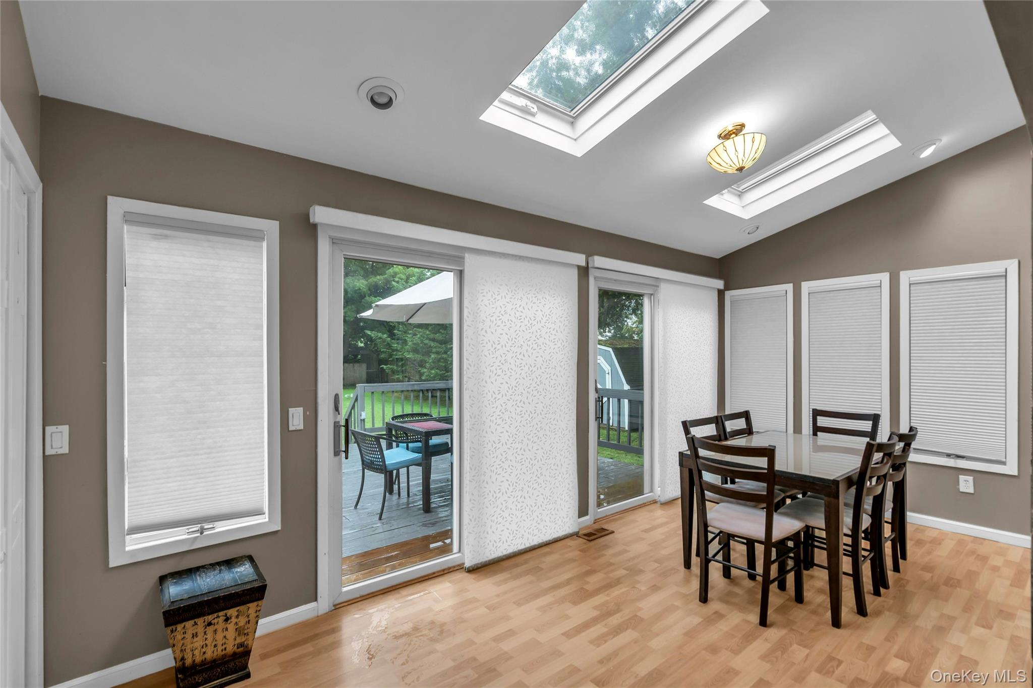 9 Maplelawn Drive, Commack, NY 11725