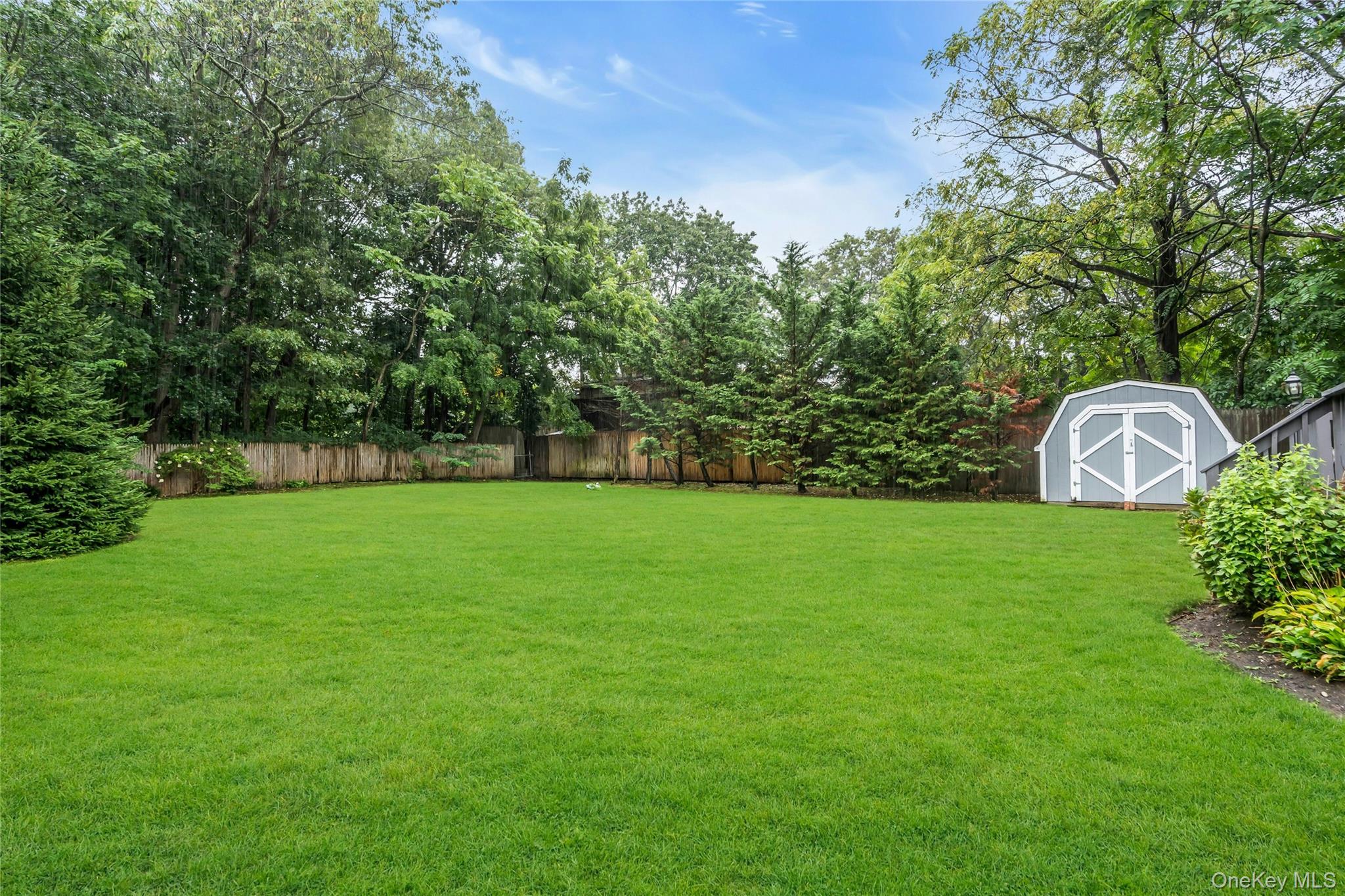 9 Maplelawn Drive, Commack, NY 11725