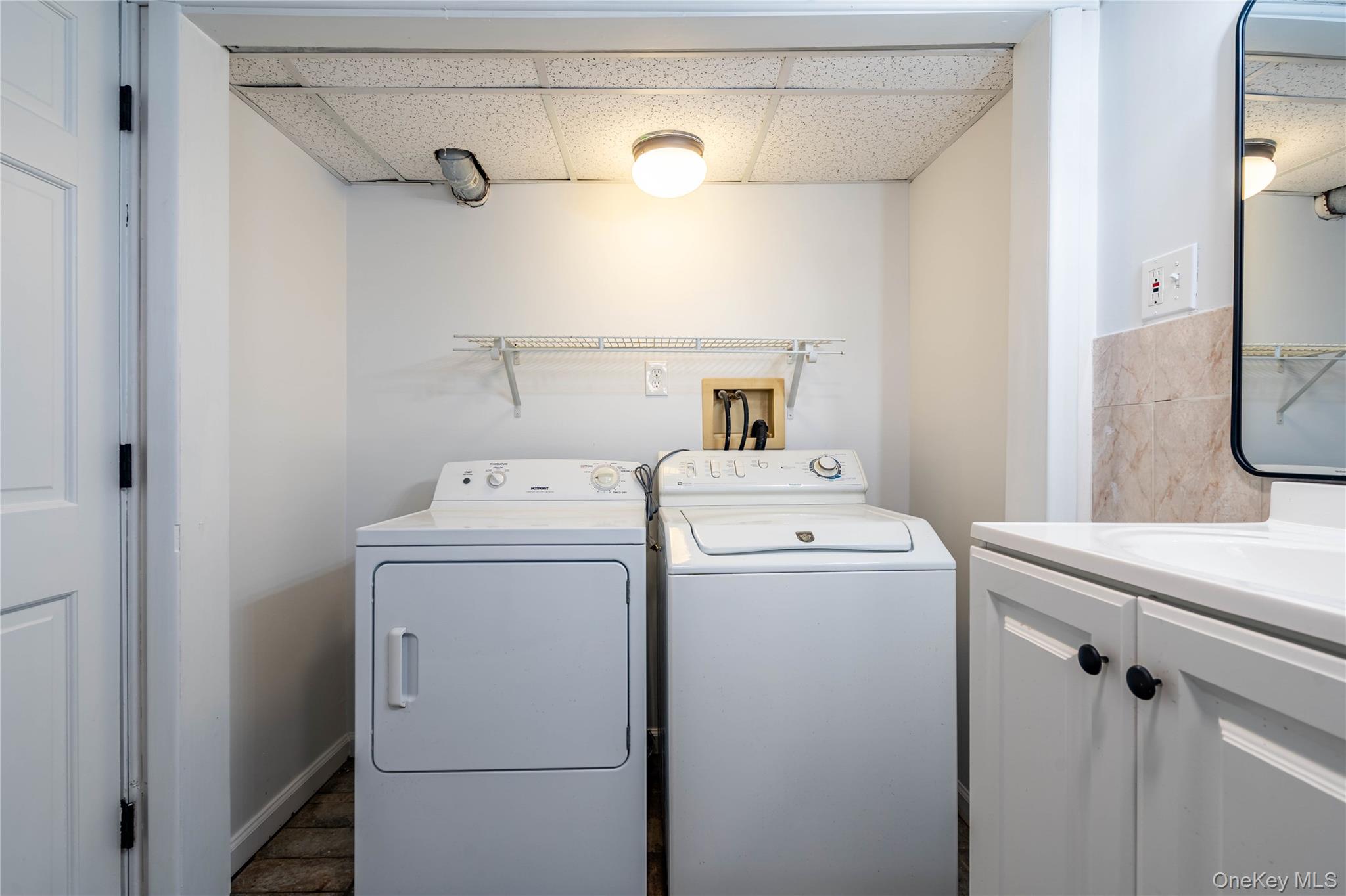 64 Edgemere Avenue, Greenwood Lake, NY 10925