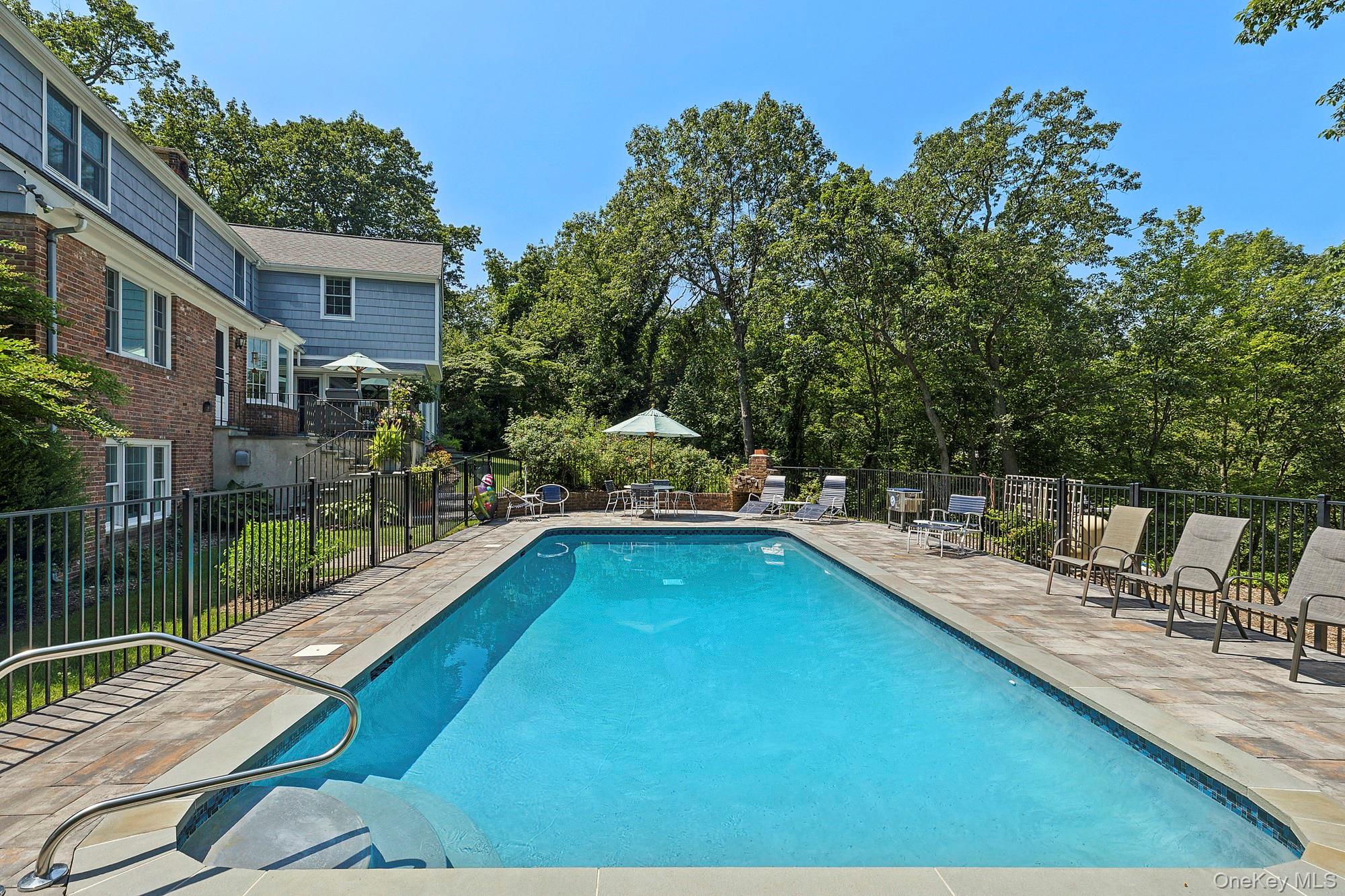 19 Beach Plum Drive, Centerport, NY 11721