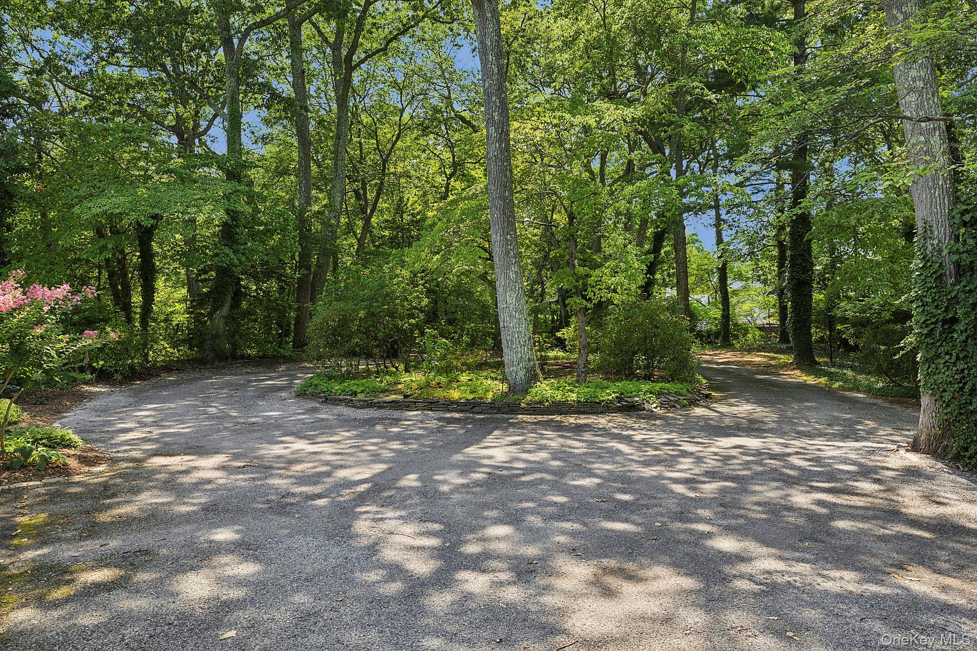 19 Beach Plum Drive, Centerport, NY 11721