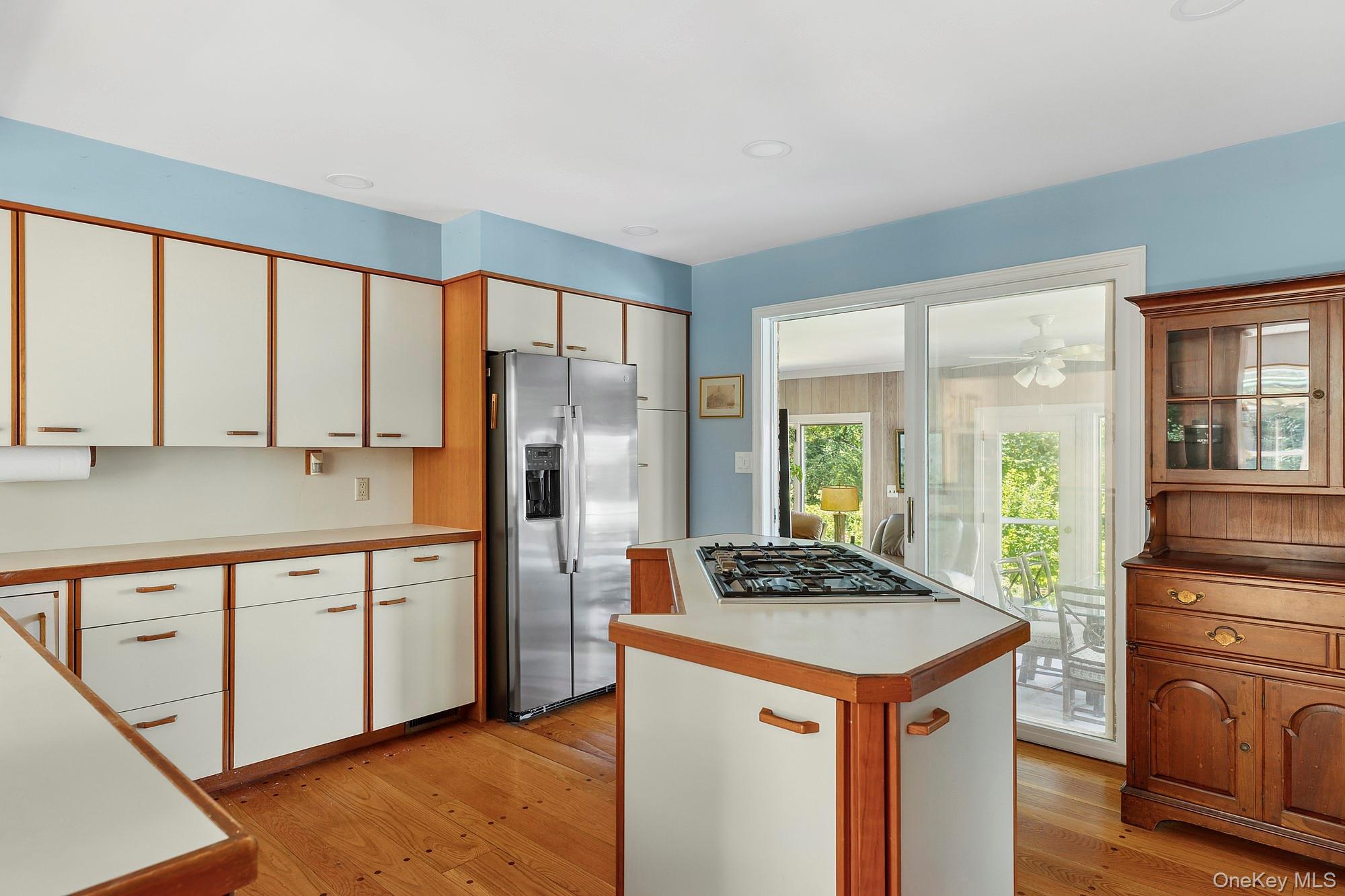 19 Beach Plum Drive, Centerport, NY 11721