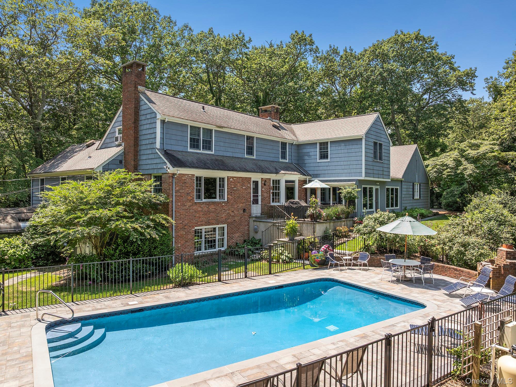 19 Beach Plum Drive, Centerport, NY 11721