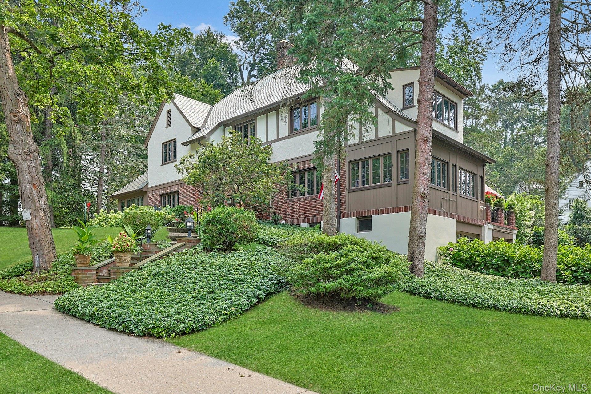 4 Harwood Avenue, Sleepy Hollow, NY 10591