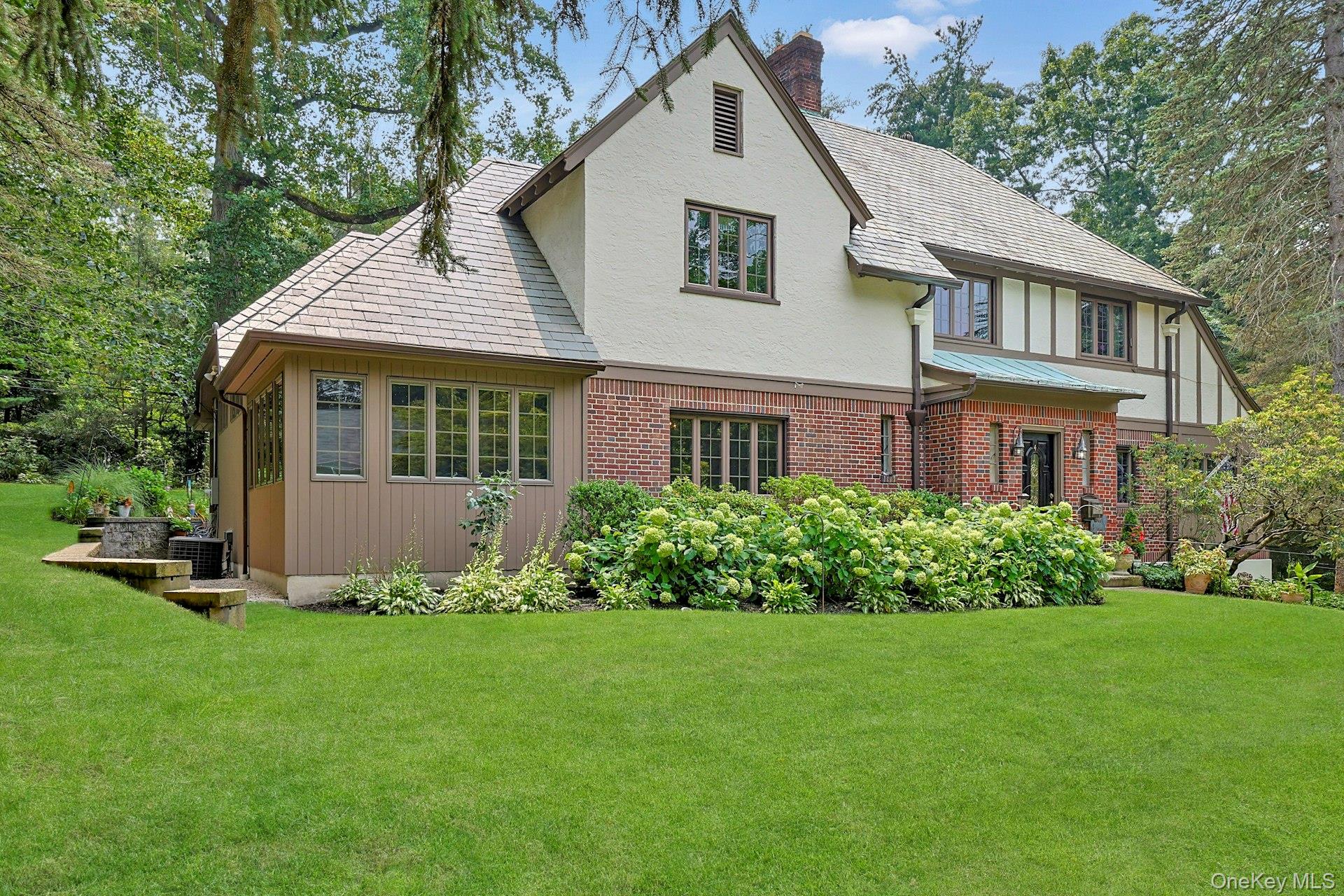 4 Harwood Avenue, Sleepy Hollow, NY 10591