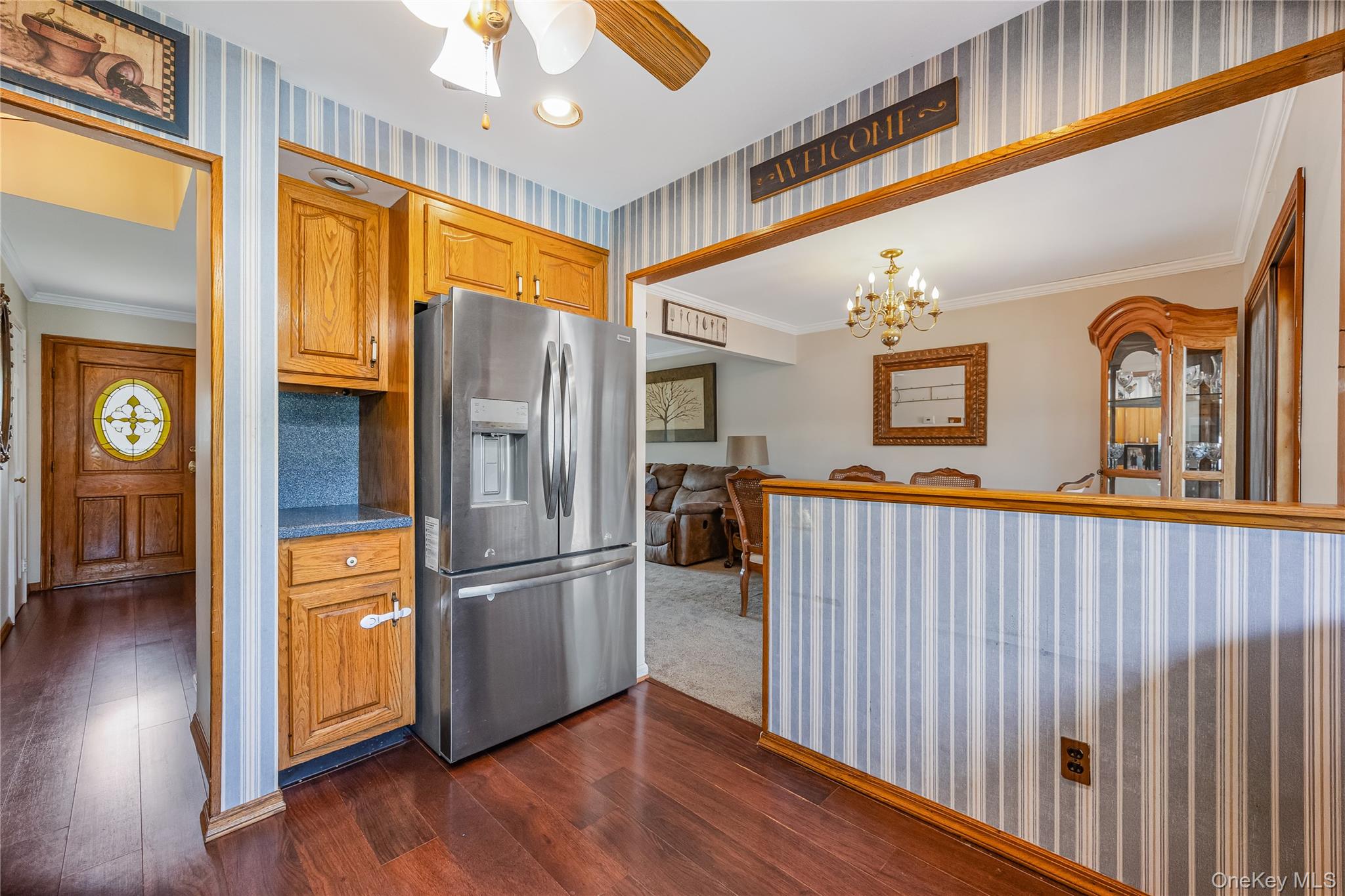 9 Cheryl Lane N, Farmingdale, NY 11735