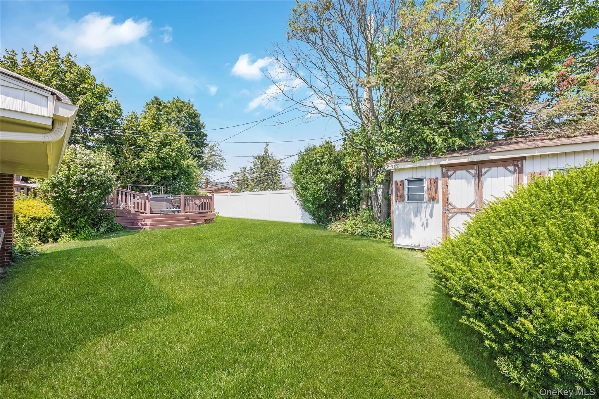 9 Cheryl Lane N, Farmingdale, NY 11735