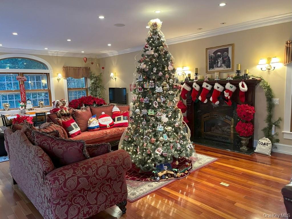 48 River Heights Drive, Smithtown, NY 11787