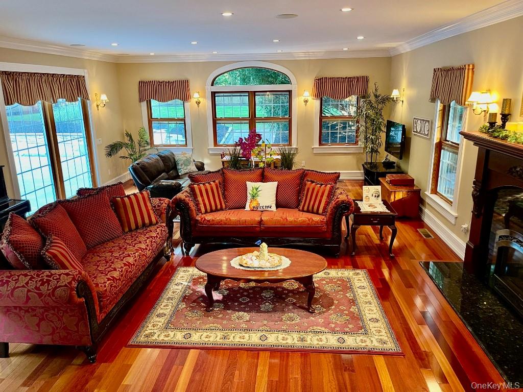 48 River Heights Drive, Smithtown, NY 11787