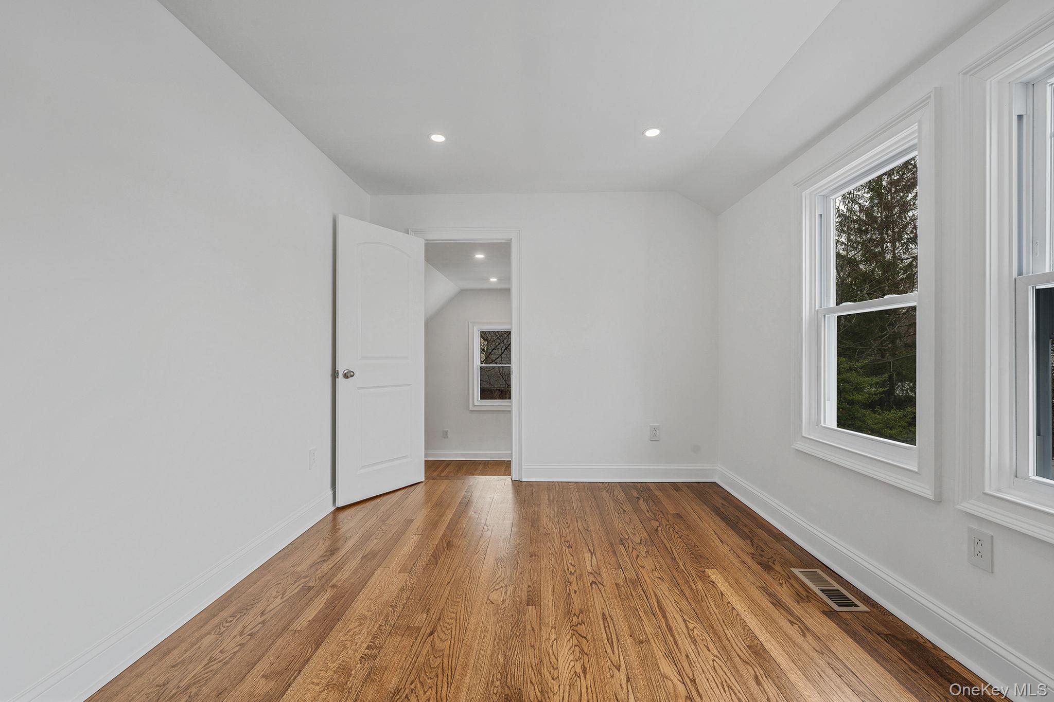 255 Moore Avenue, Freeport, NY 11520