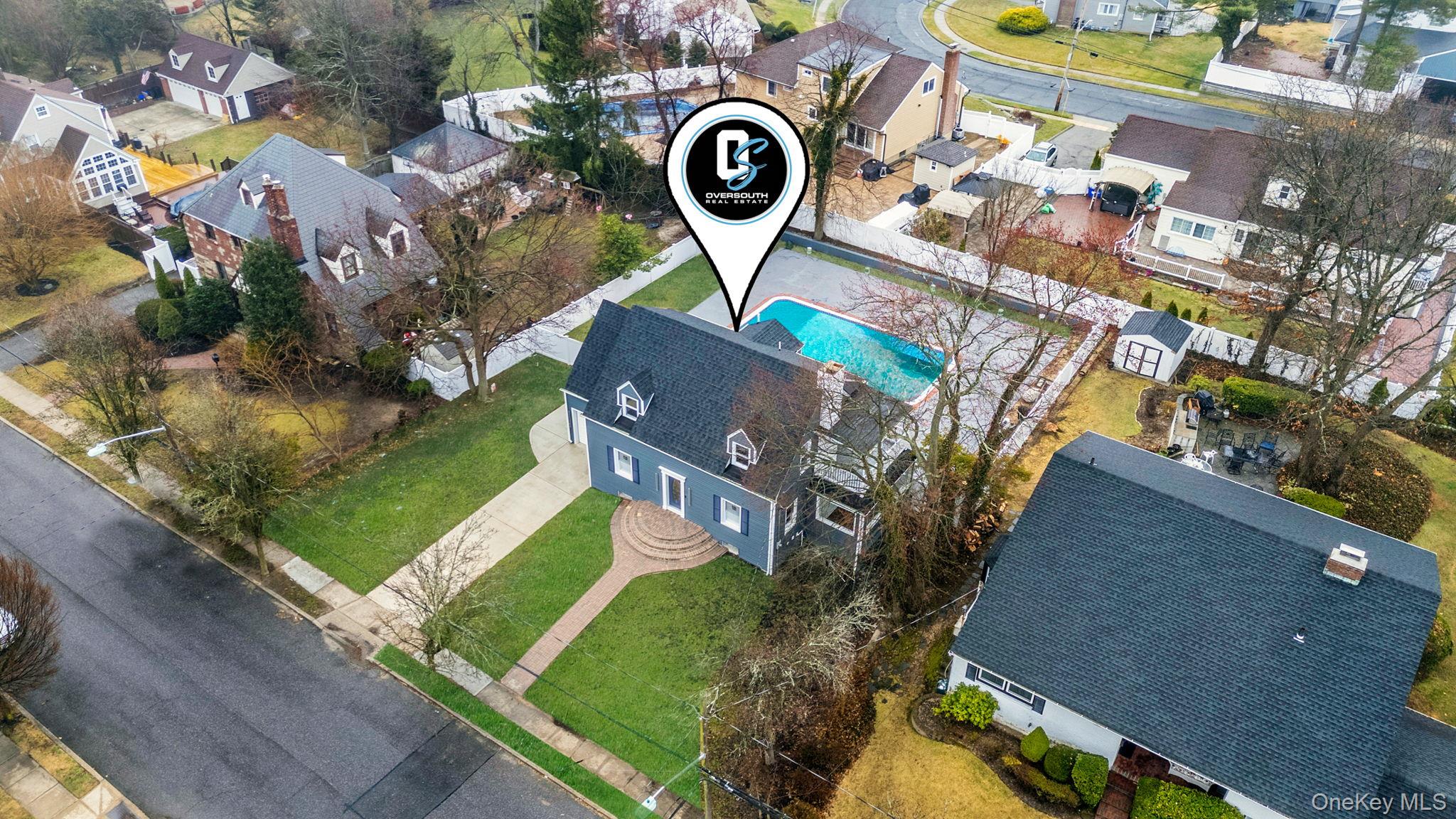 255 Moore Avenue, Freeport, NY 11520