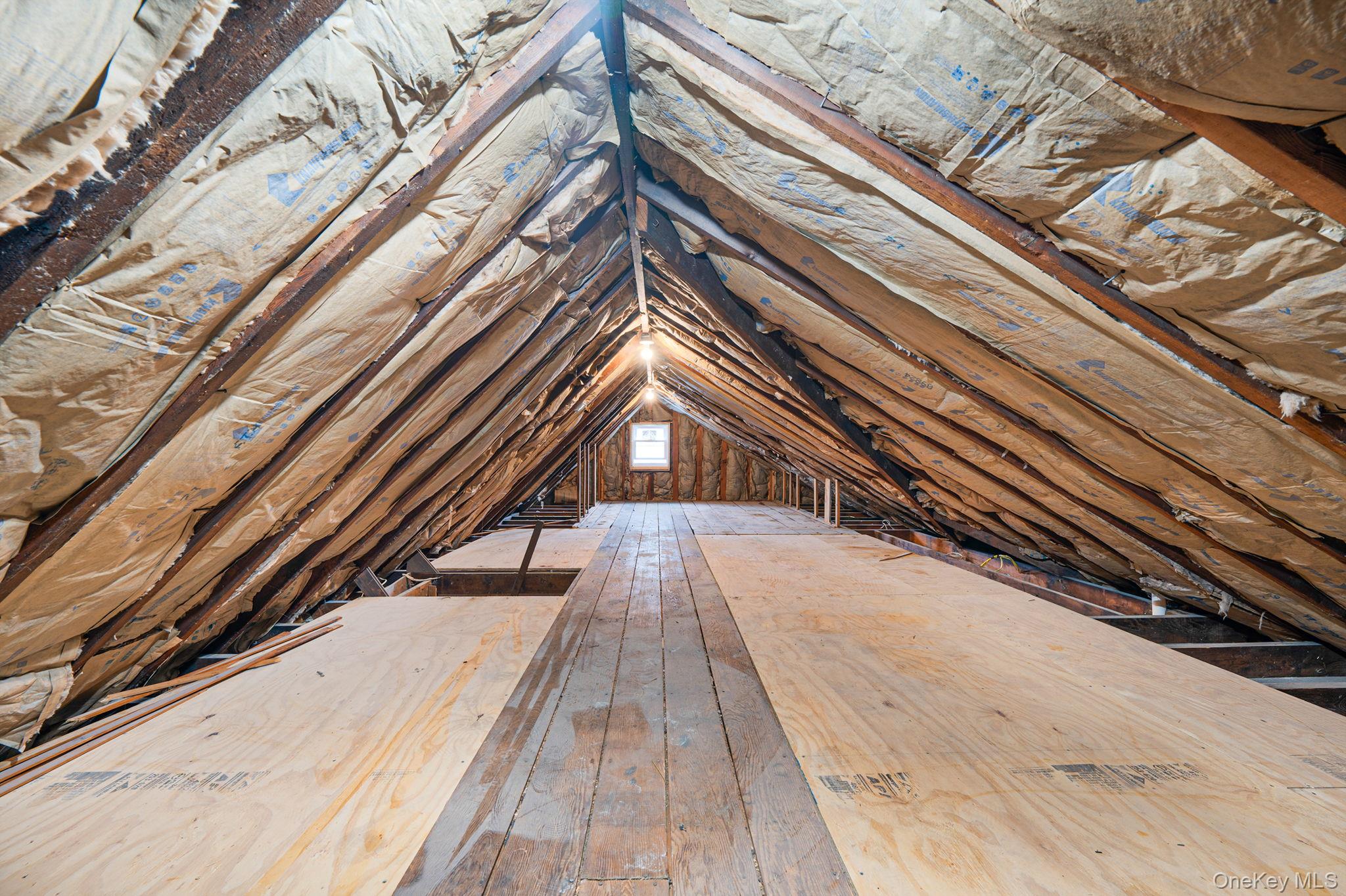 255 Moore Avenue, Freeport, NY 11520