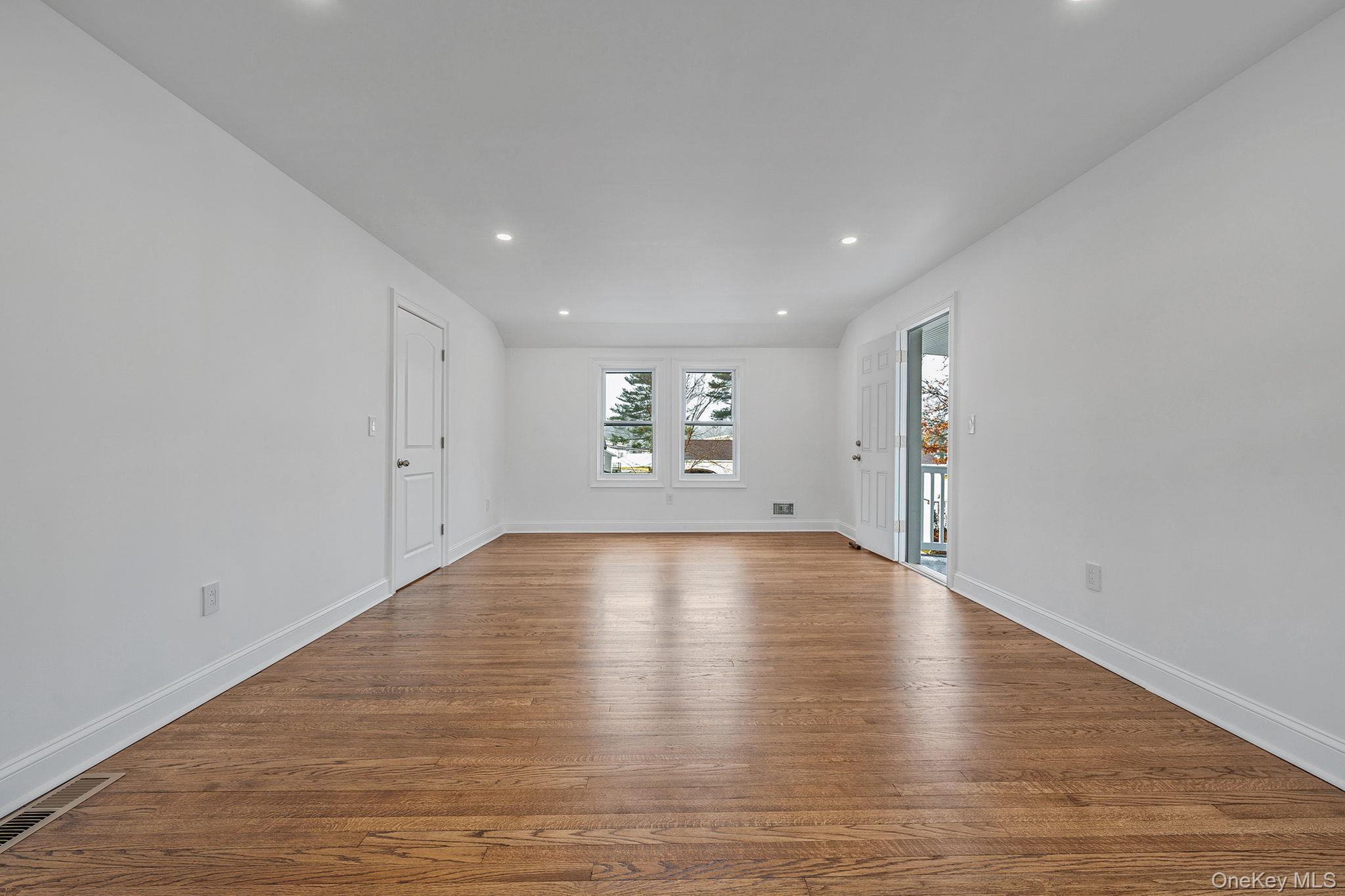 255 Moore Avenue, Freeport, NY 11520