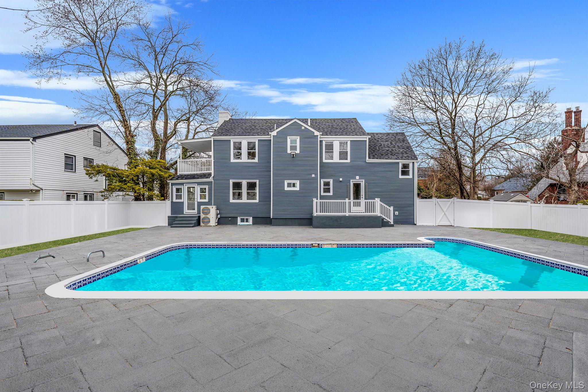 255 Moore Avenue, Freeport, NY 11520