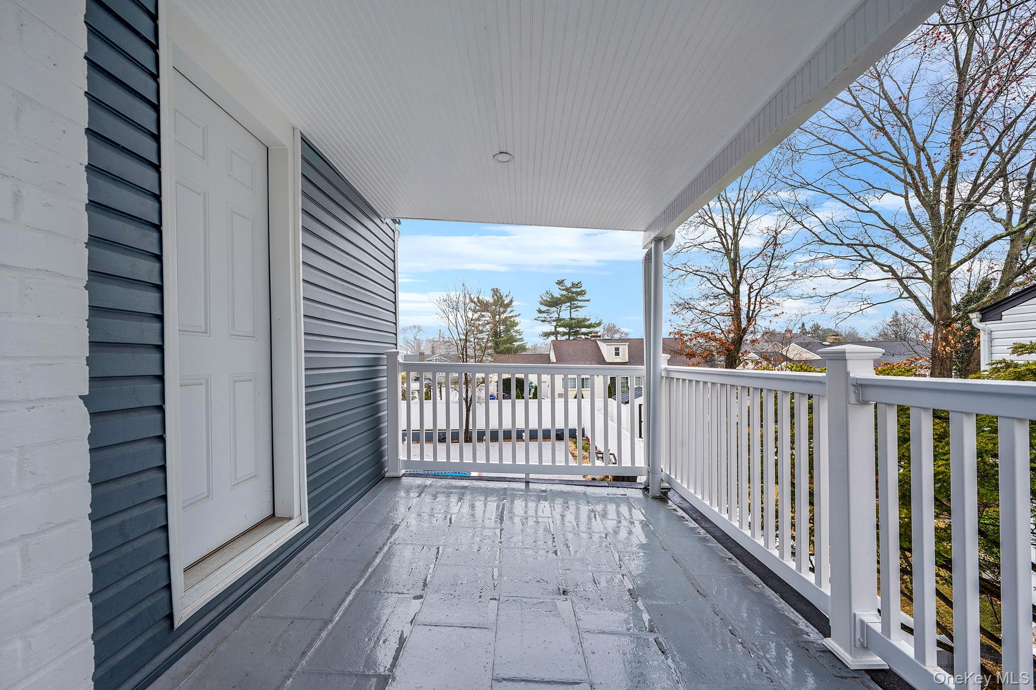 255 Moore Avenue, Freeport, NY 11520