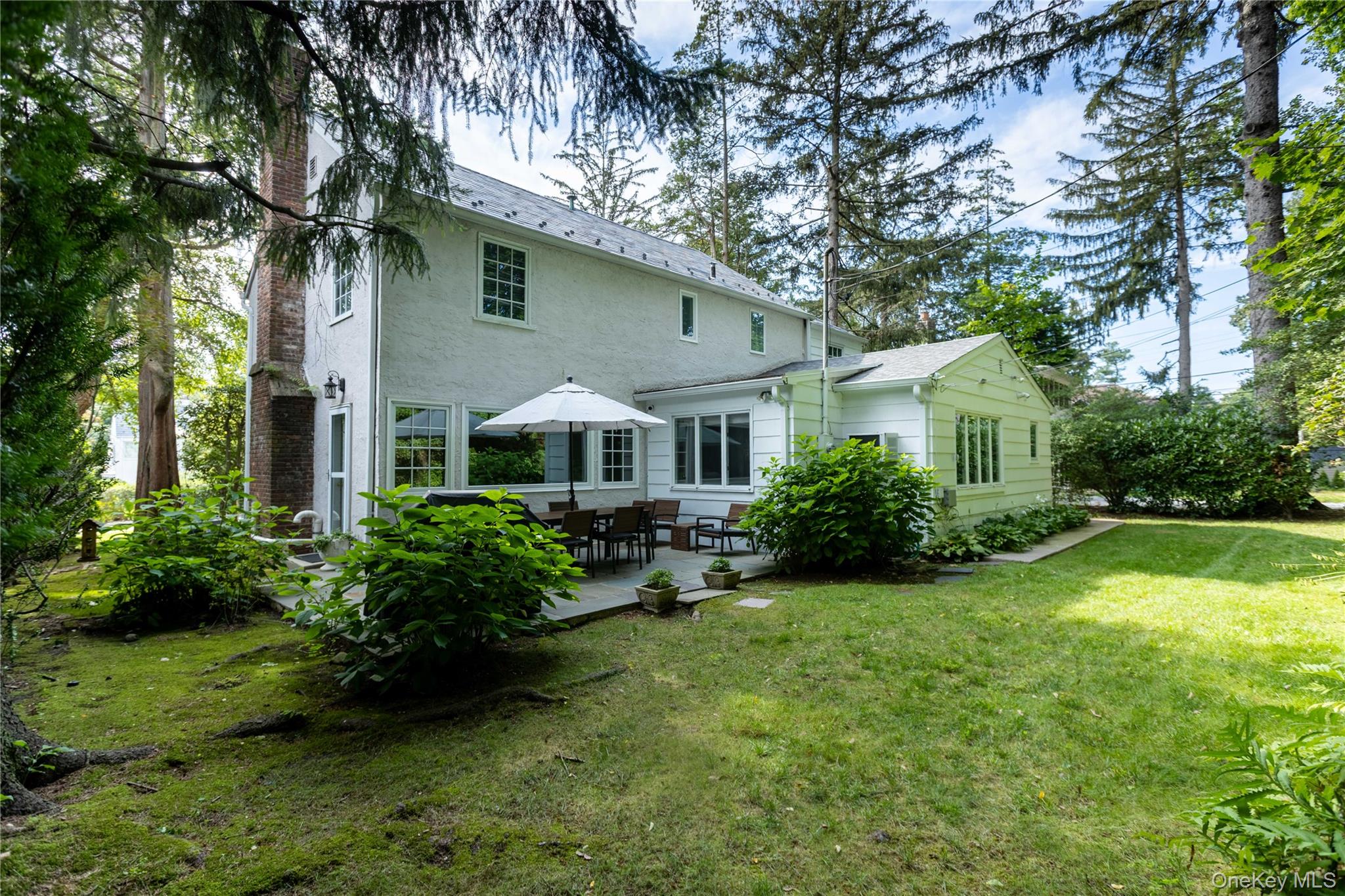 20 Mill Spring Road, Manhasset, NY 11030