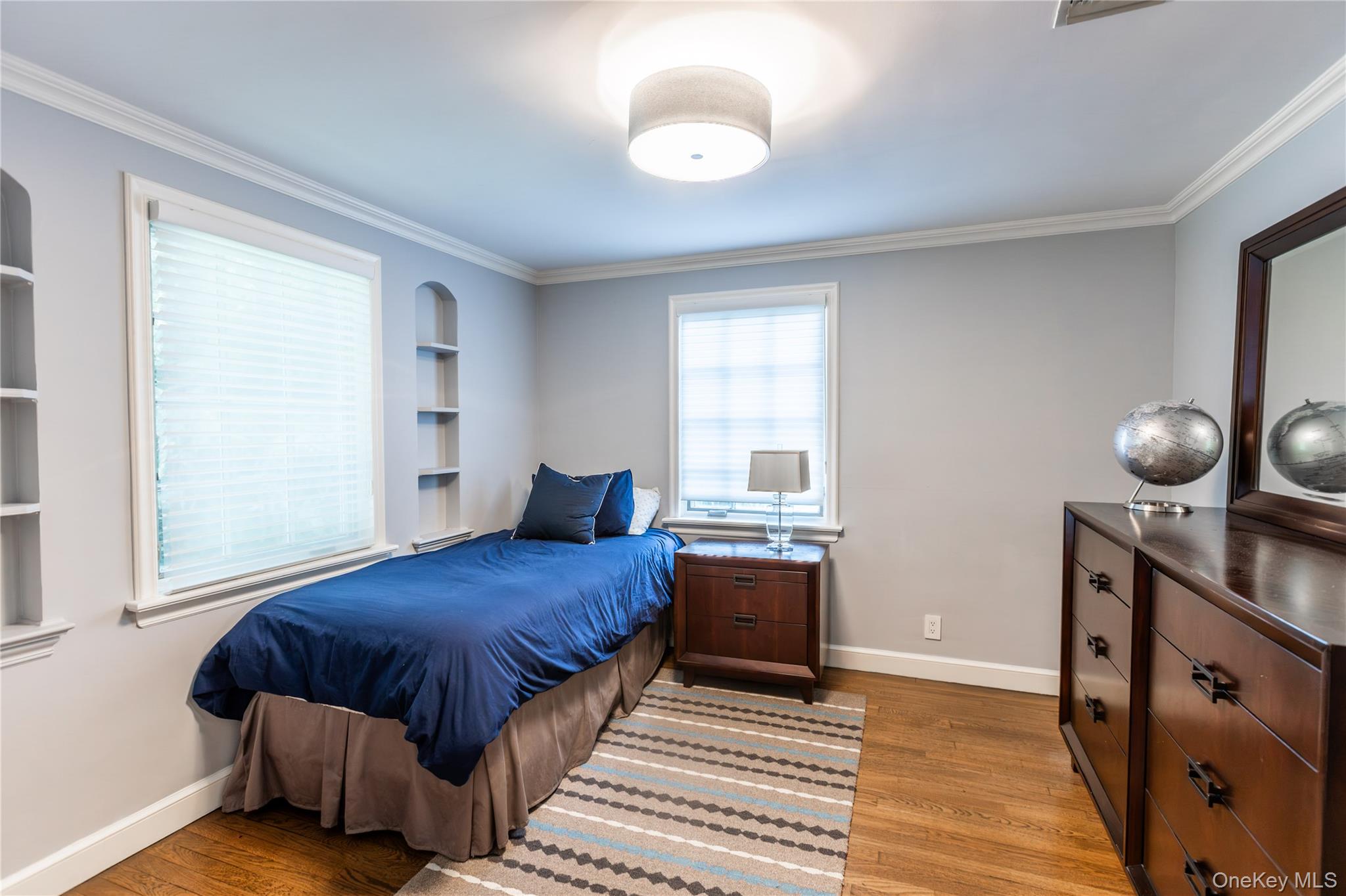 20 Mill Spring Road, Manhasset, NY 11030