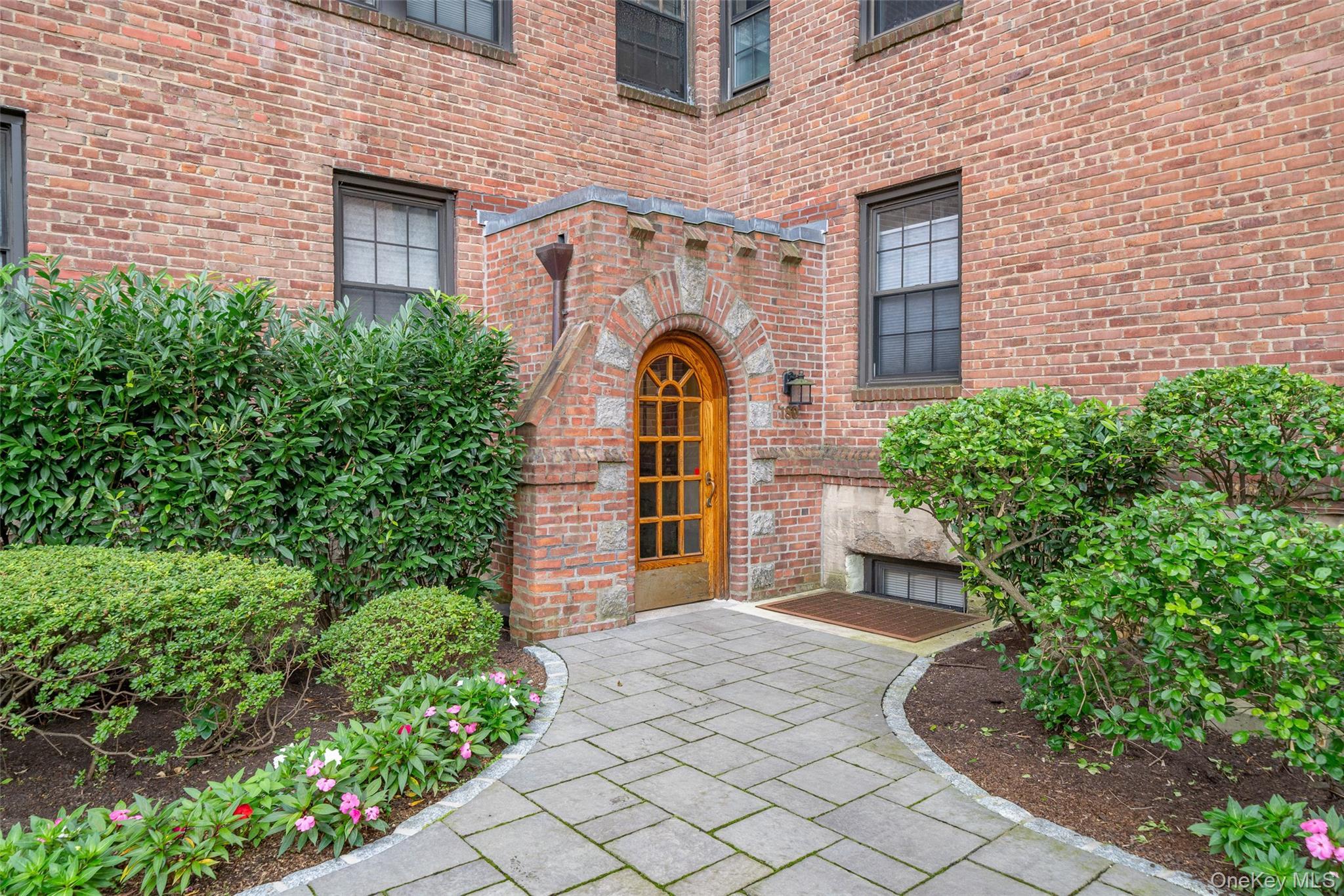 180 Garth Road # 5F, Scarsdale, NY 10583