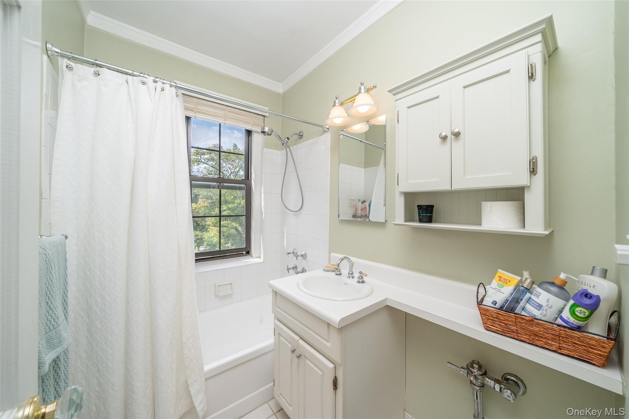 180 Garth Road # 5F, Scarsdale, NY 10583