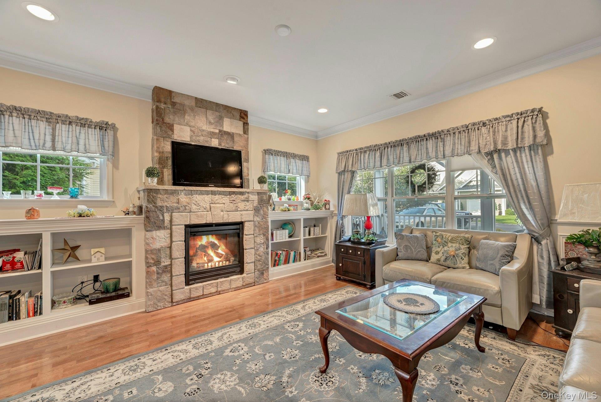 159 Stoneleigh Drive, Riverhead, NY 11901