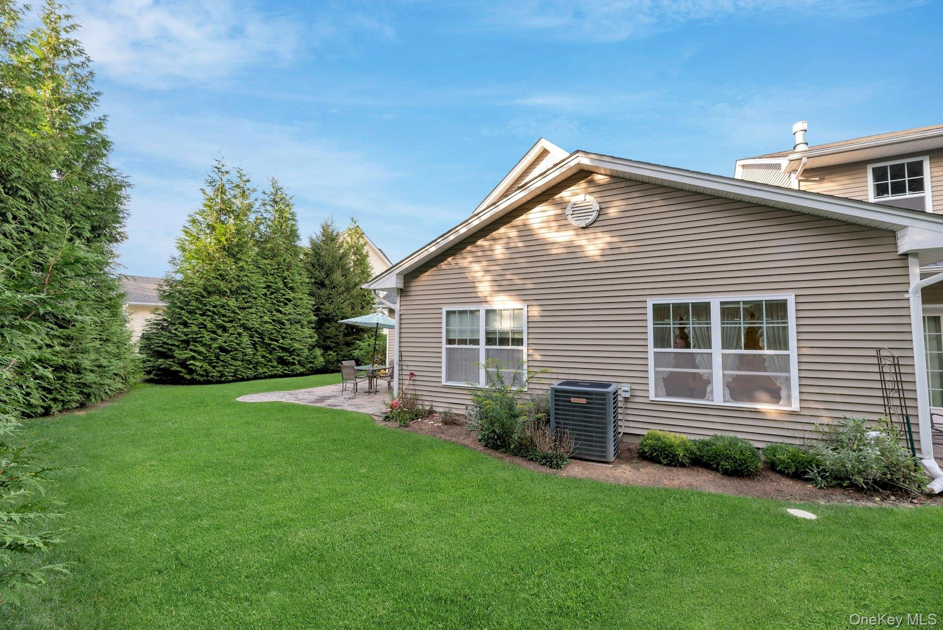 159 Stoneleigh Drive, Riverhead, NY 11901