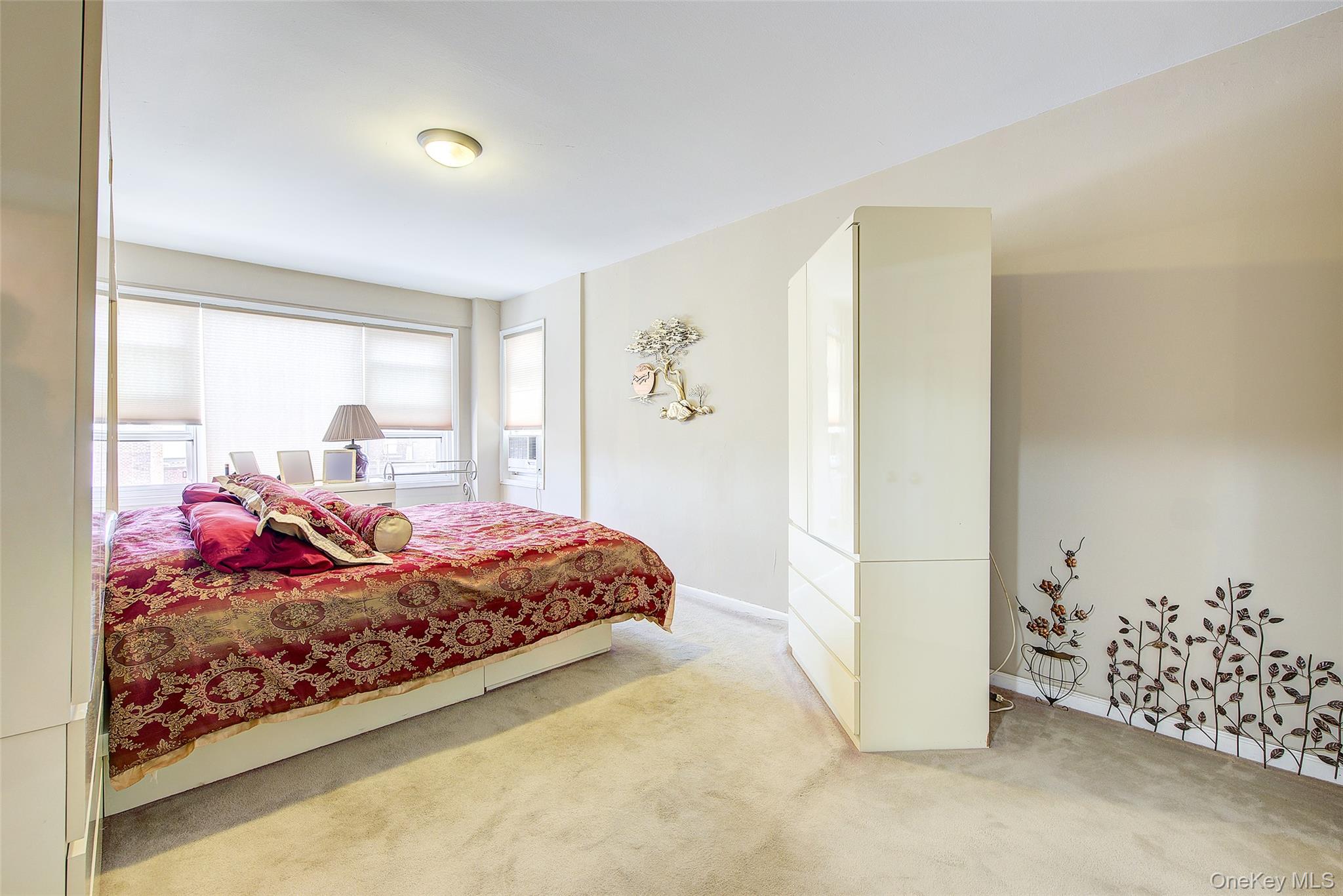 110-45 Queens Boulevard # 810, Forest Hills, NY 11375