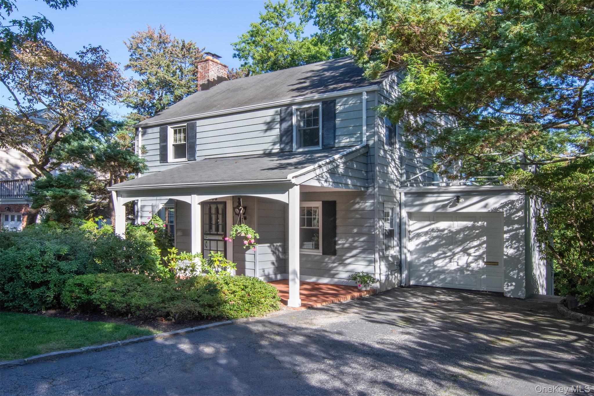 466 California Road, Bronxville, NY 10708