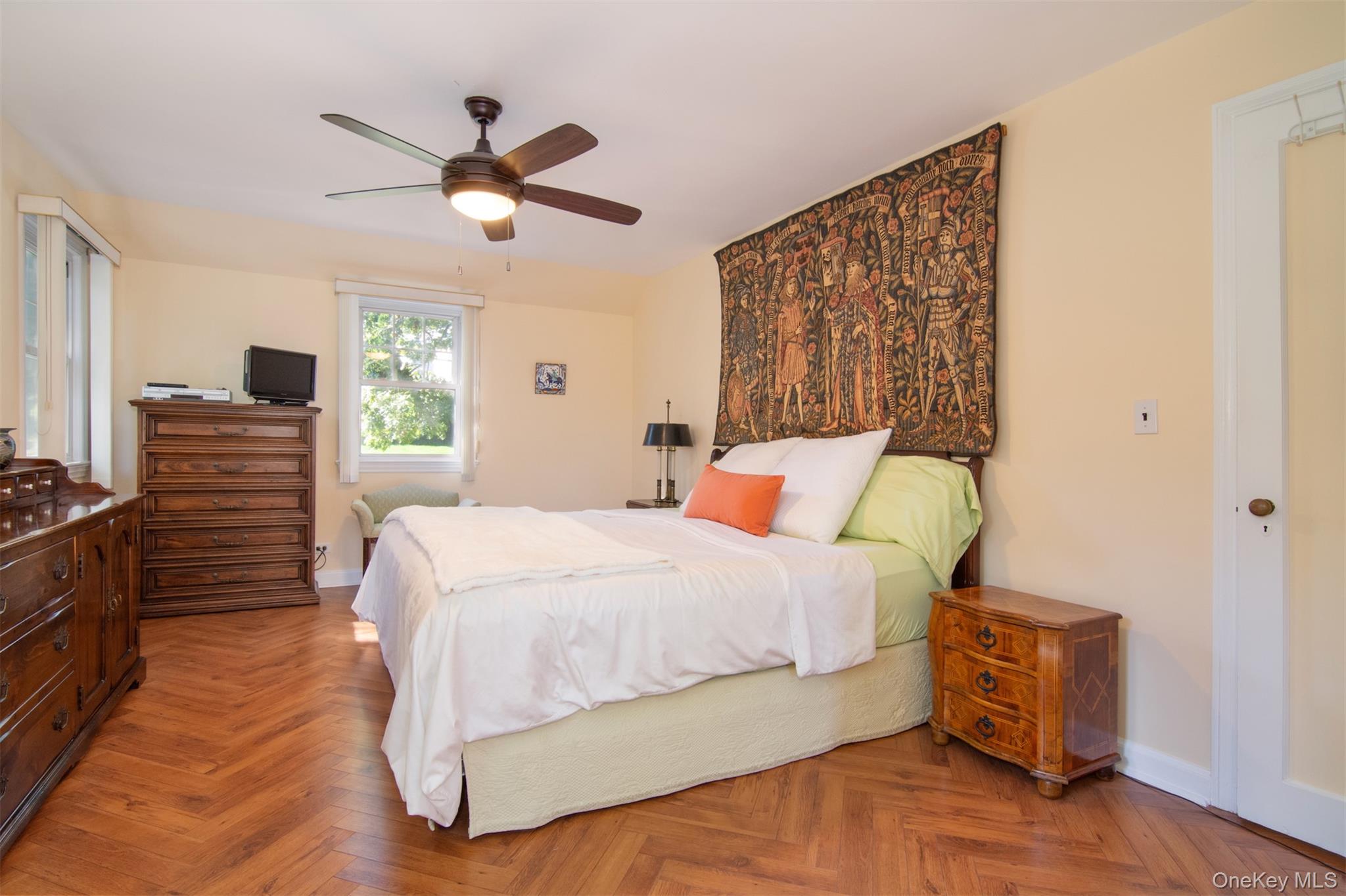 466 California Road, Bronxville, NY 10708