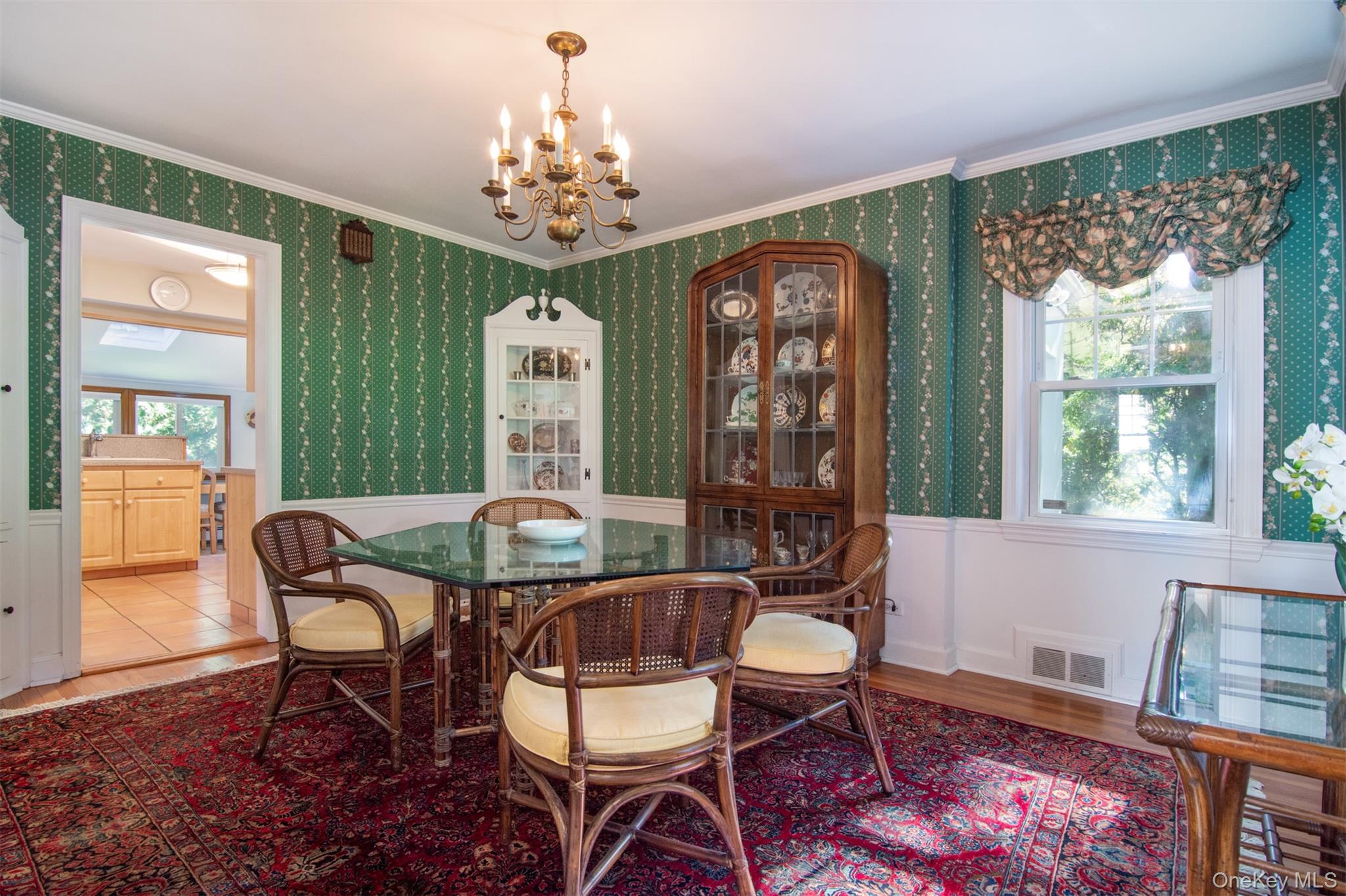 466 California Road, Bronxville, NY 10708