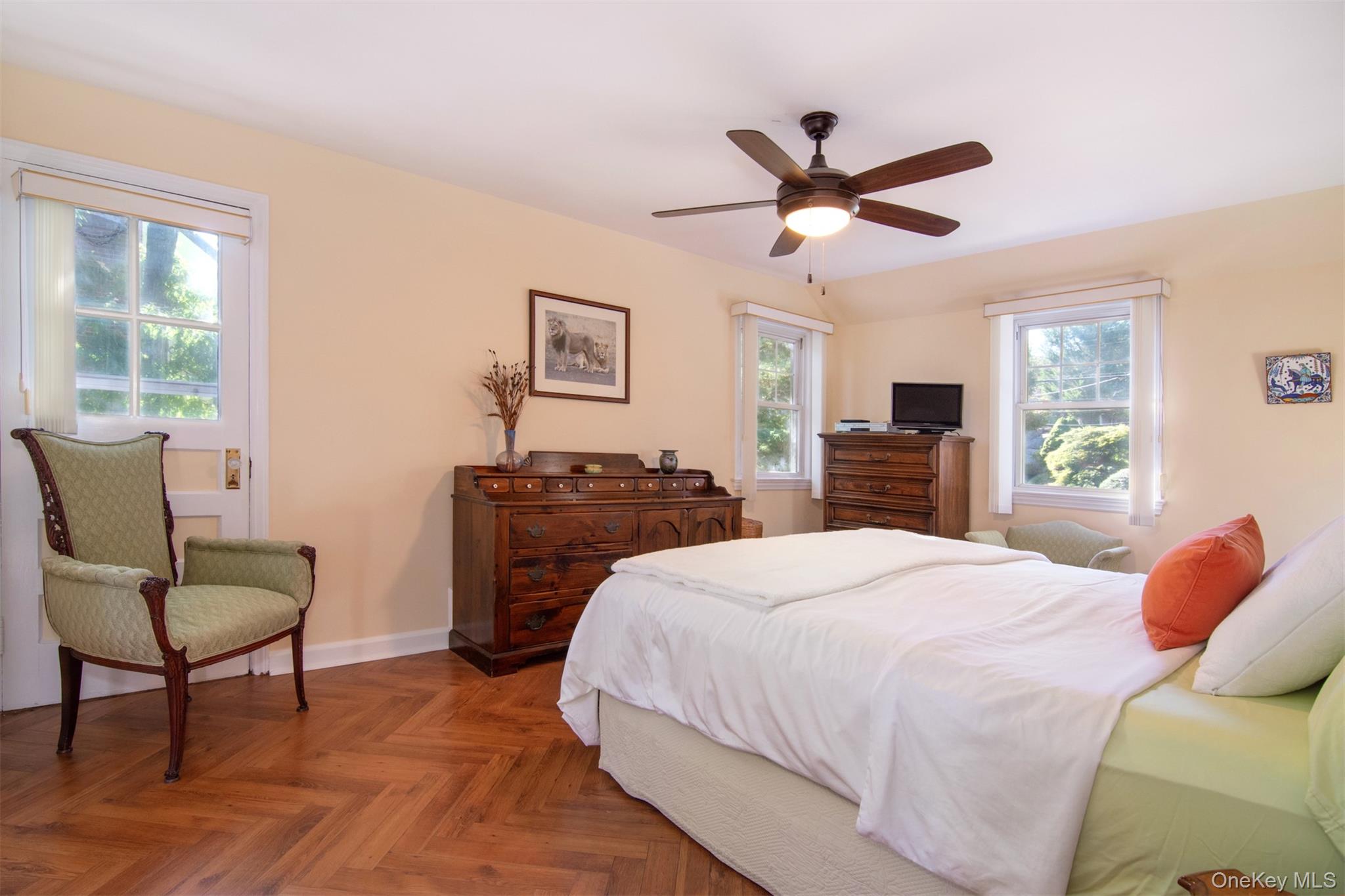 466 California Road, Bronxville, NY 10708